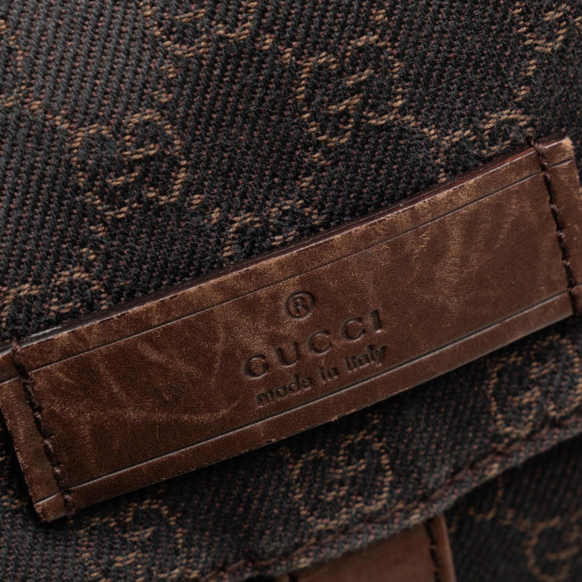Gucci GG Canvas Crossbody Bag (SHG-ut3J0m)