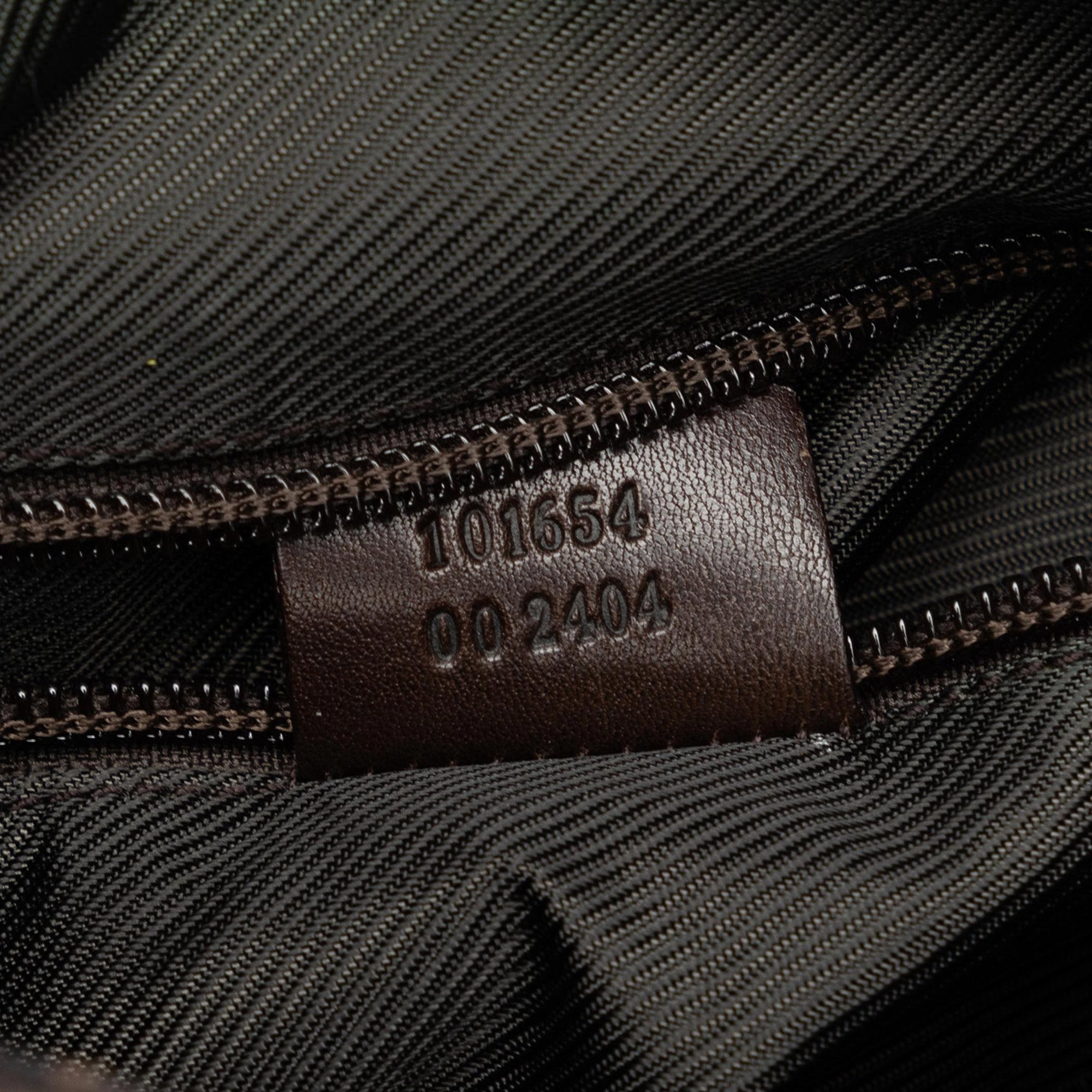 Gucci GG Canvas Crossbody Bag (SHG-ut3J0m)
