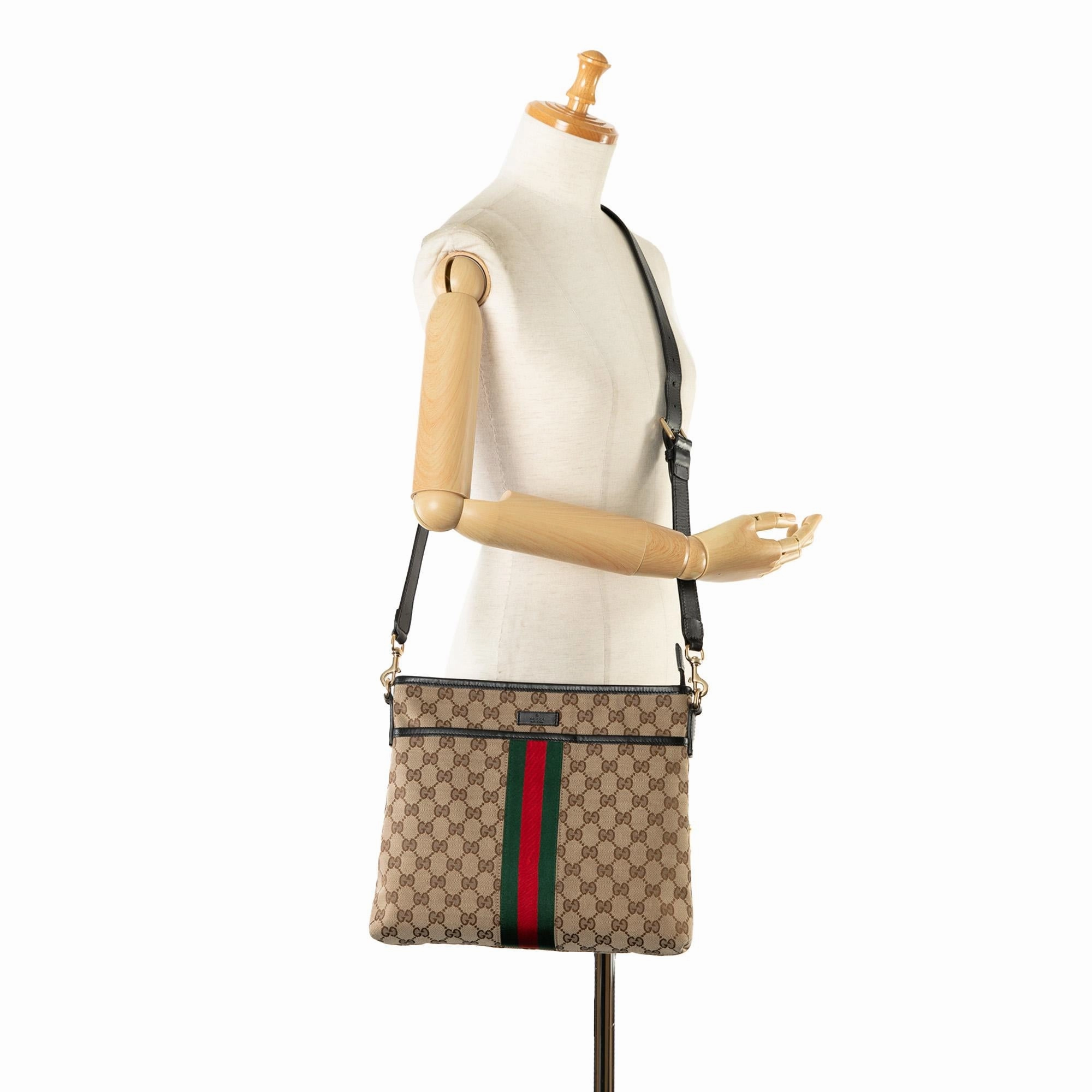 Gucci GG Canvas Web Crossbody Bag (SHG-I38dSw)
