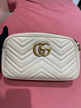 Gucci GG Marmont Camera Bag Medium White Leather Crossbody
