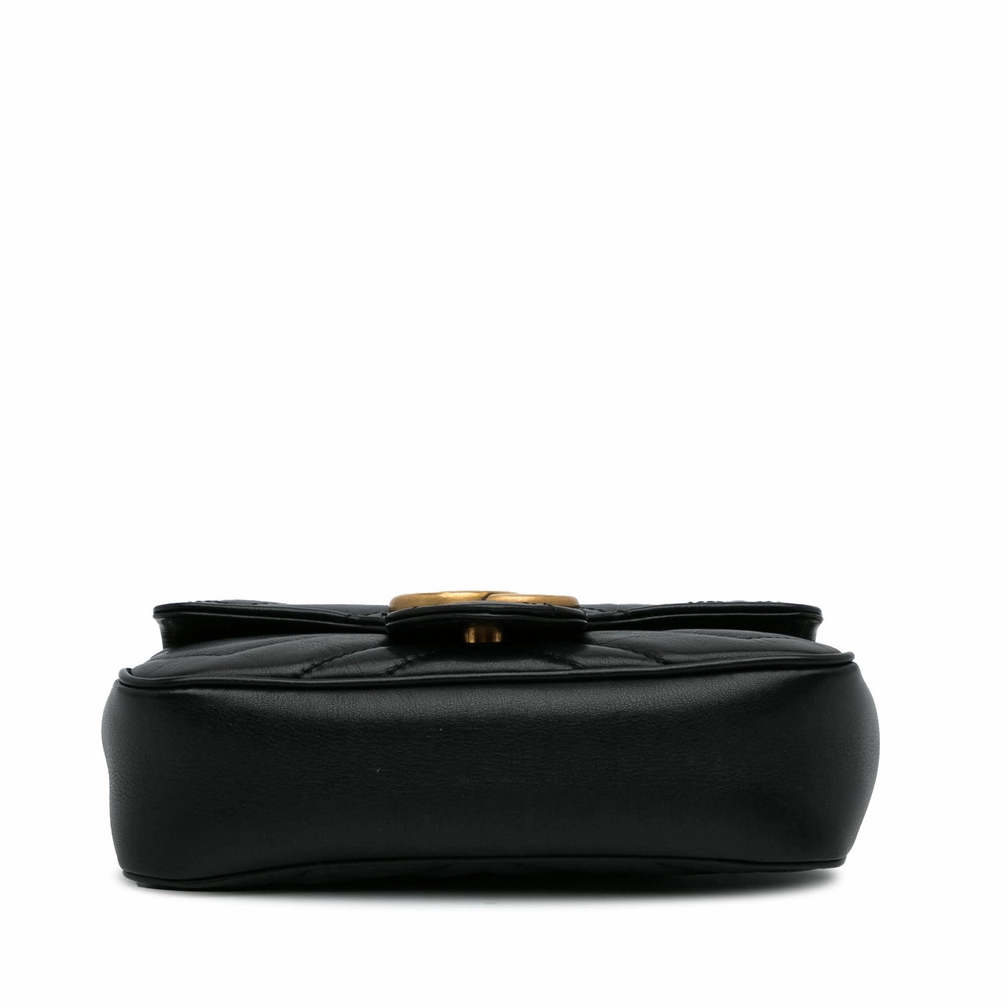 Gucci GG Marmont Super Mini Crossbody Bag (SHG-7J0Frx)