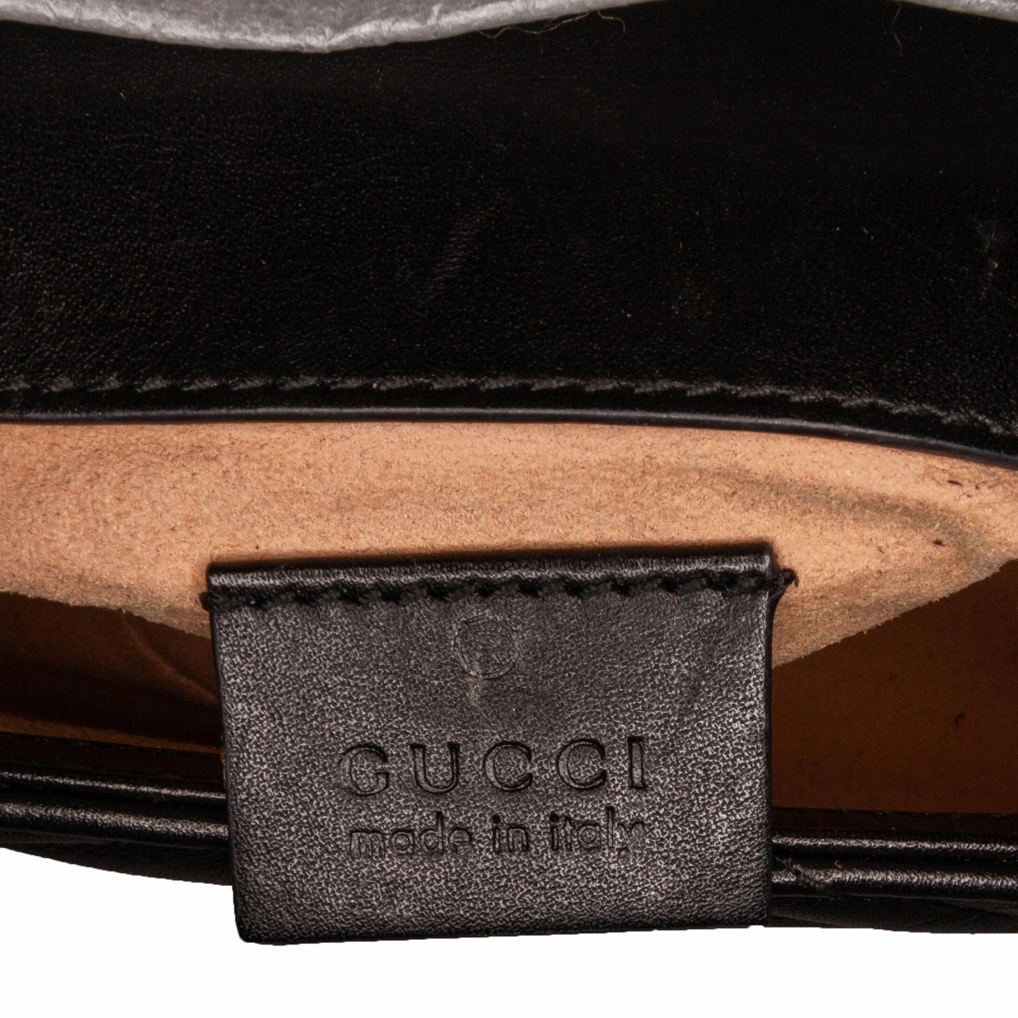 Gucci GG Marmont Super Mini Crossbody Bag (SHG-7J0Frx)