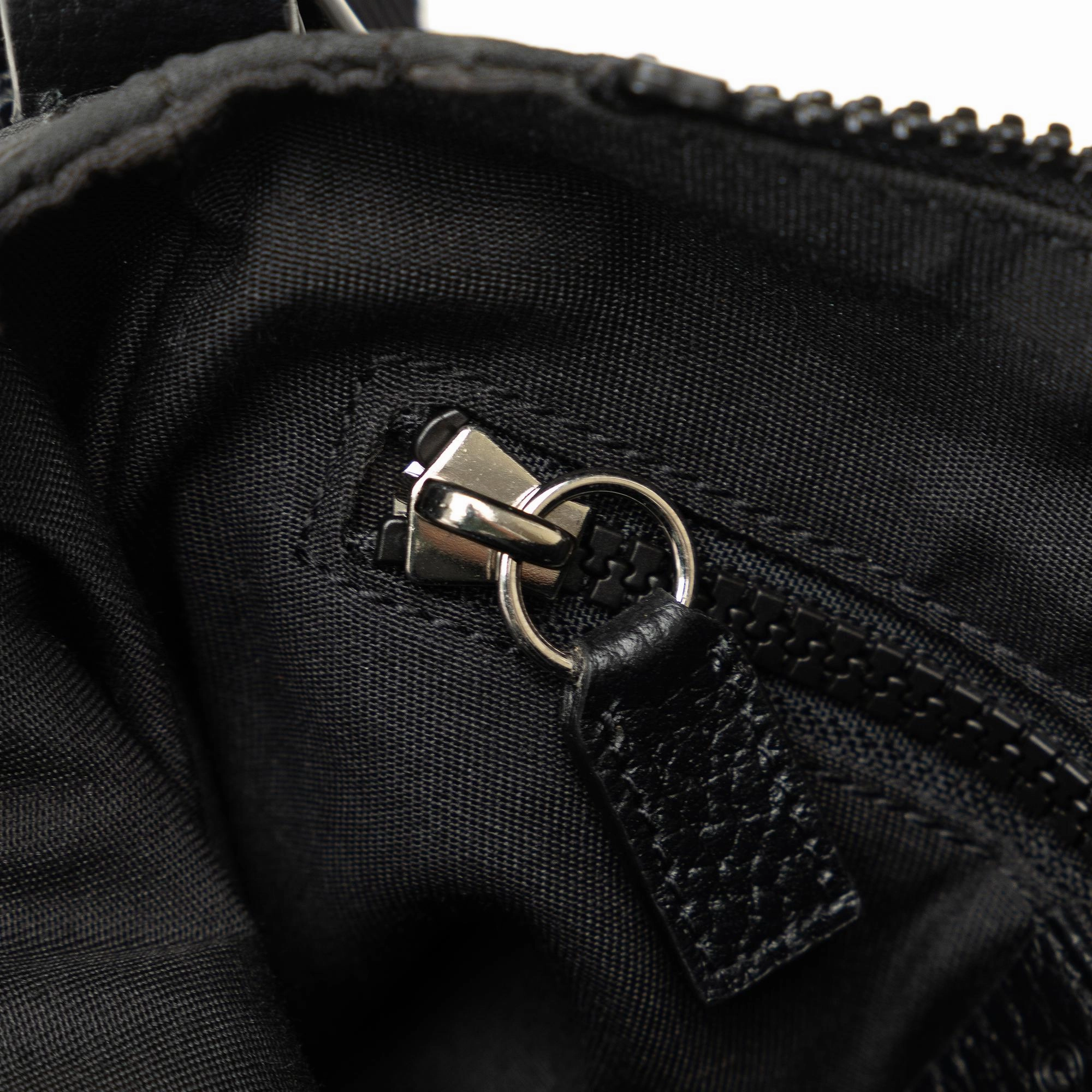 Gucci GG Nylon Web Crossbody (SHG-40YFq2)