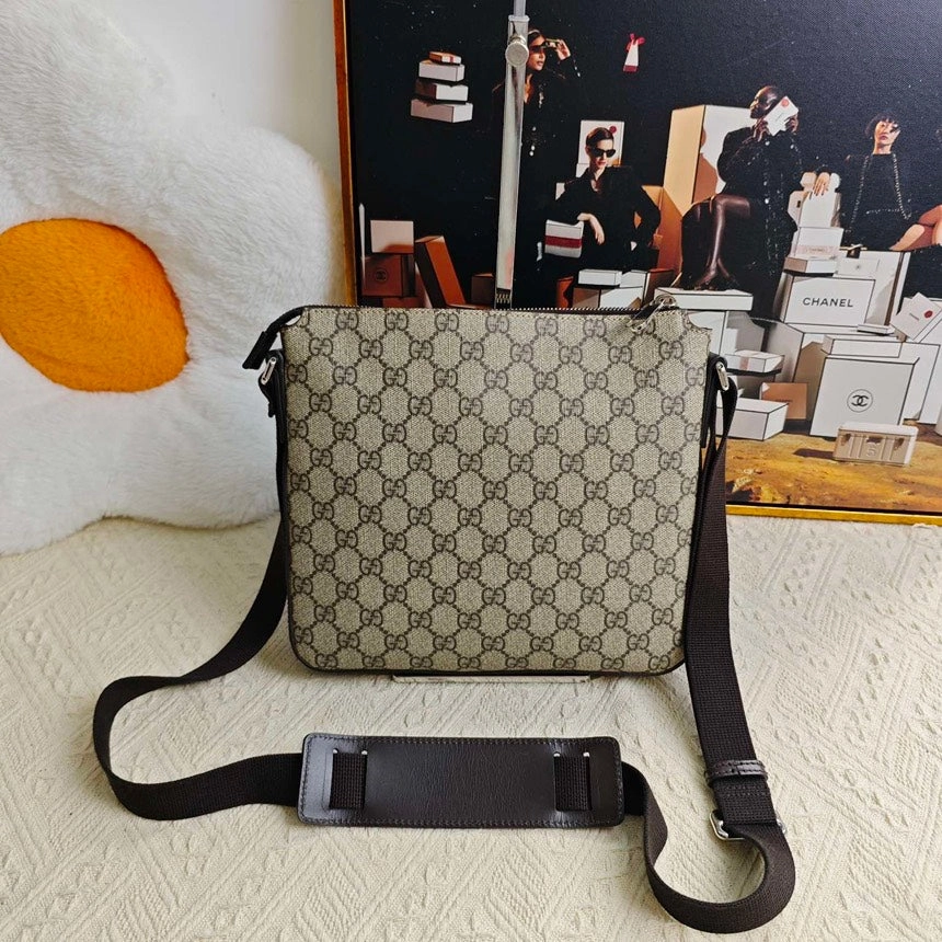 Gucci GG Supreme Beige Crossbody Bag