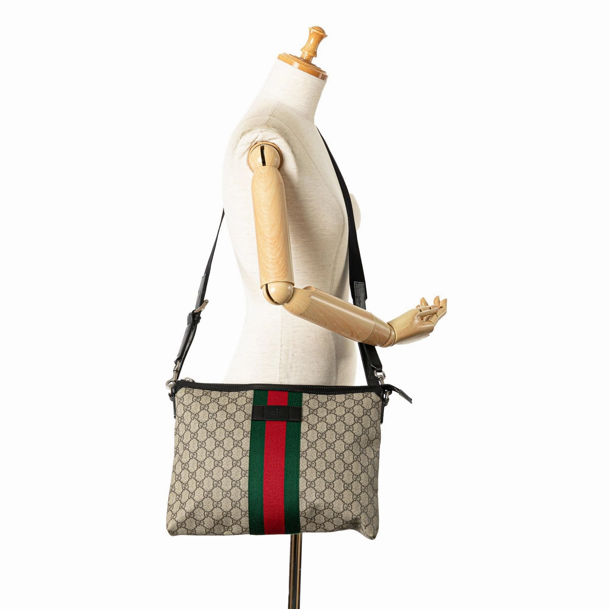 Gucci GG Supreme Web Crossbody (SHG-EfVoA0)