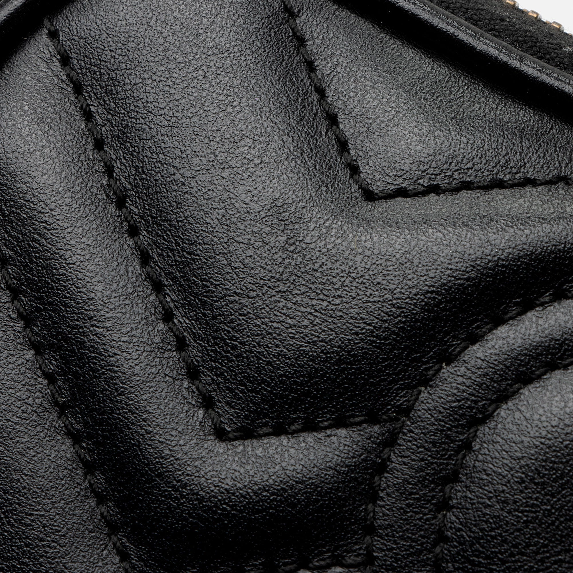 Gucci Matelasse Leather GG Marmont Small Crossbody (SHF-EJfMHM)