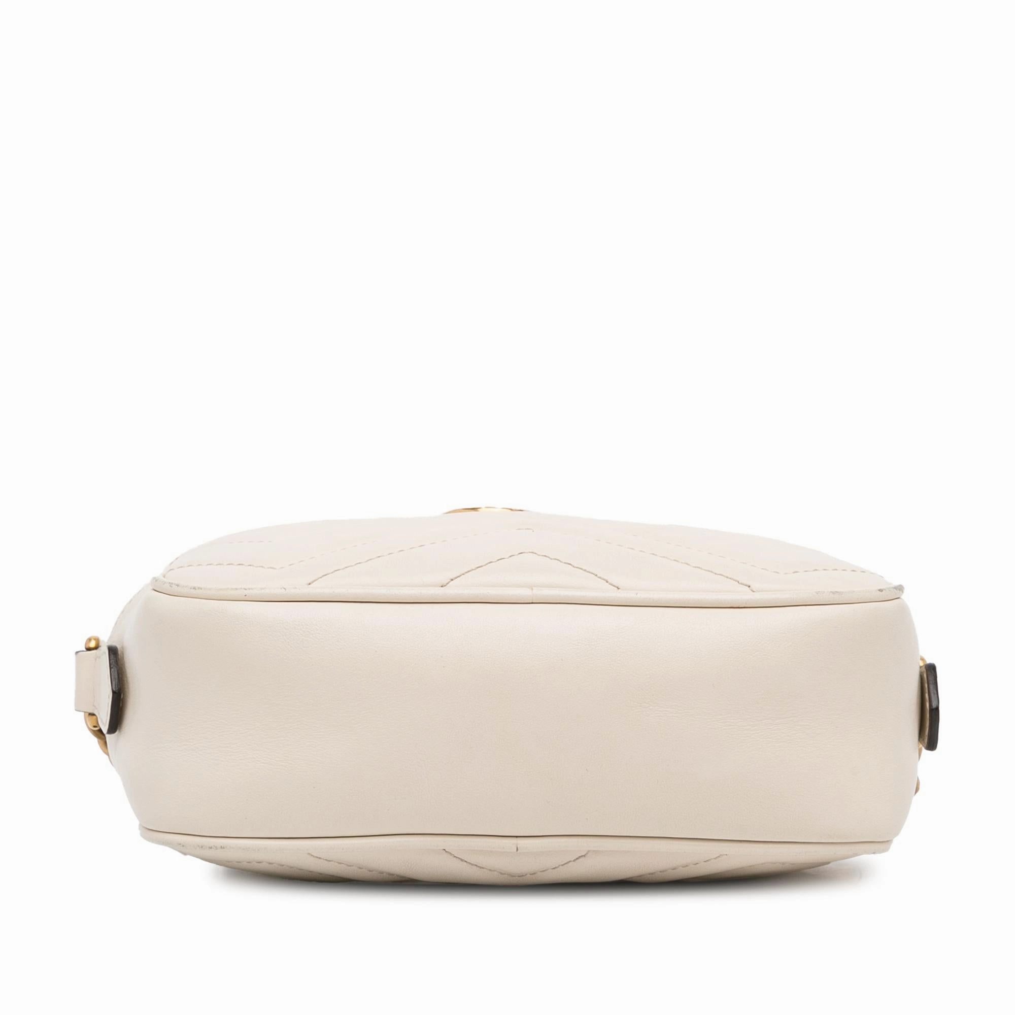 Gucci Mini GG Marmont Matelasse Crossbody (SHG-Zpsdpz)