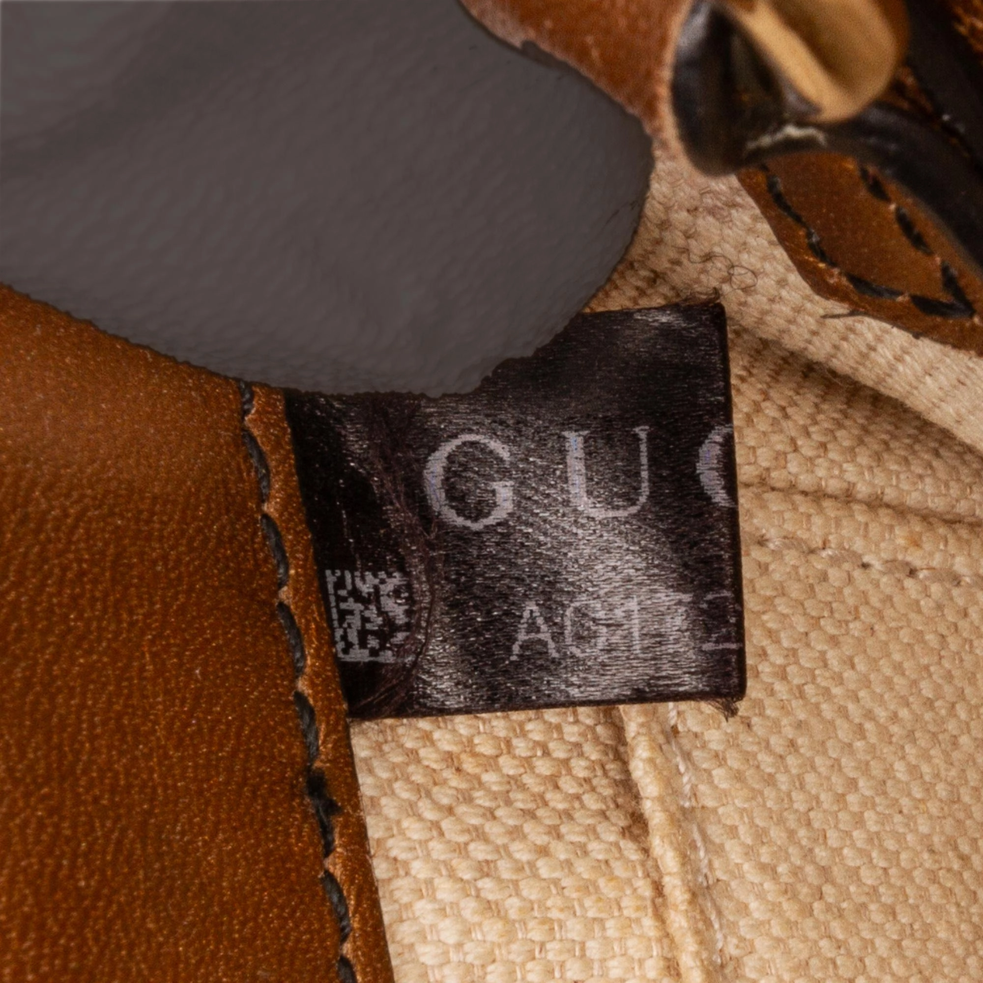 Gucci Mini Guccissima Emily Crossbody Bag (SHG-sCktM7)