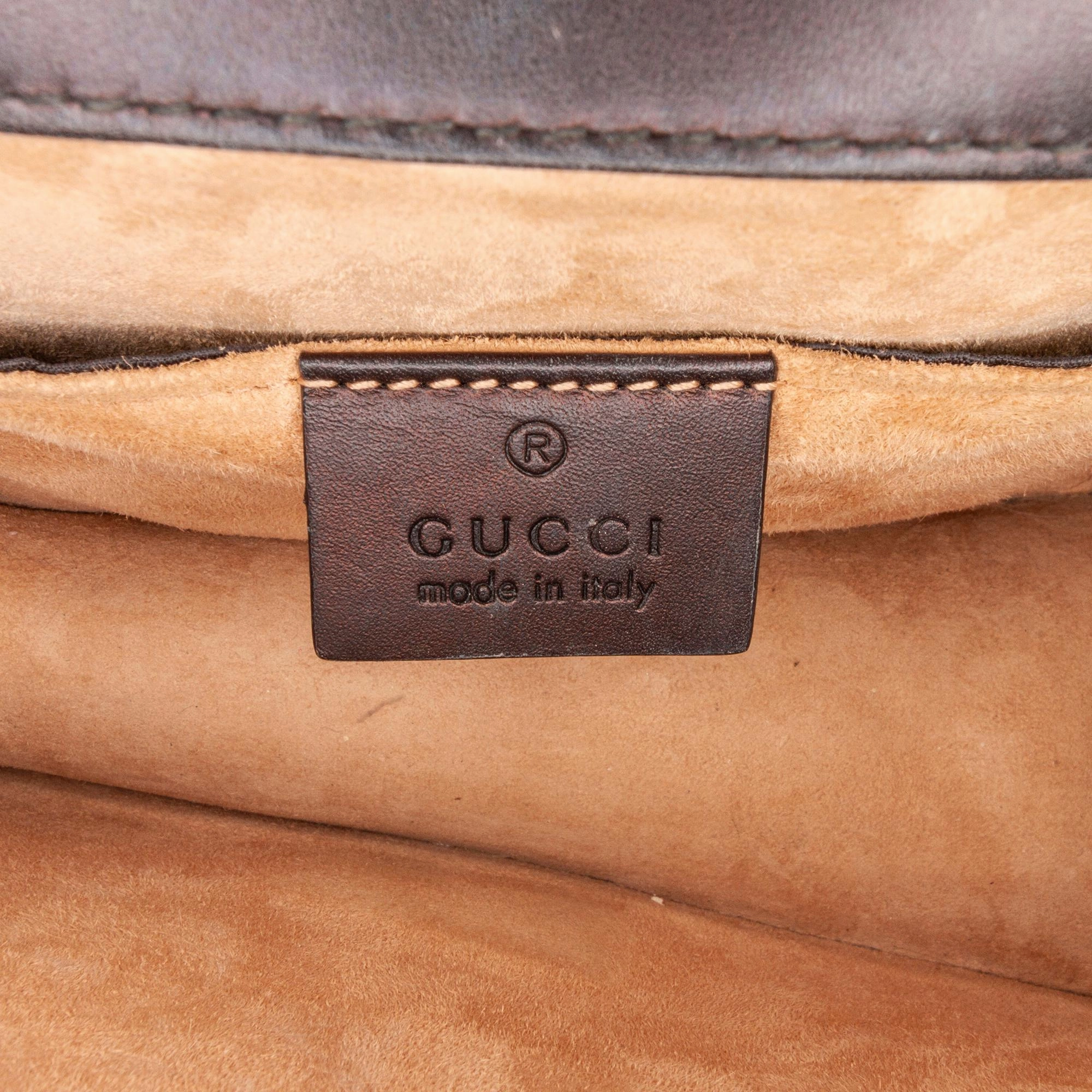 Gucci Mini Sylvie Leather Chain Crossbody Bag (SHG-Rb9ccQ)
