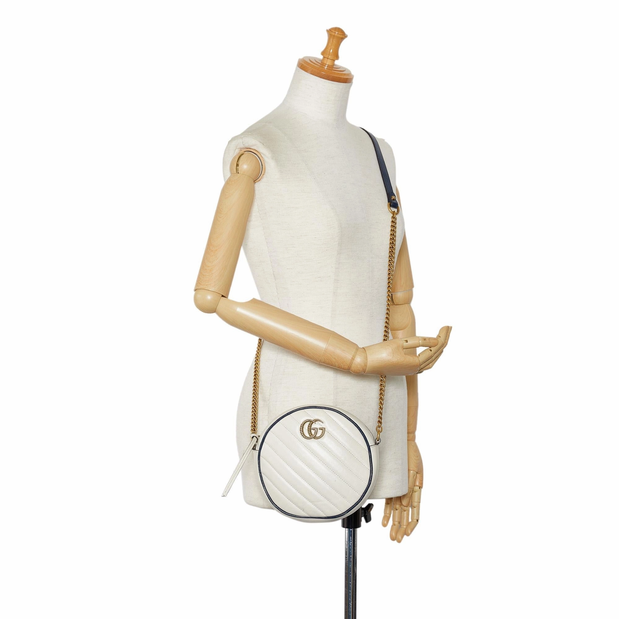 Gucci Mini Torchon GG Marmont Round Crossbody Bag (SHG-QPna6L)