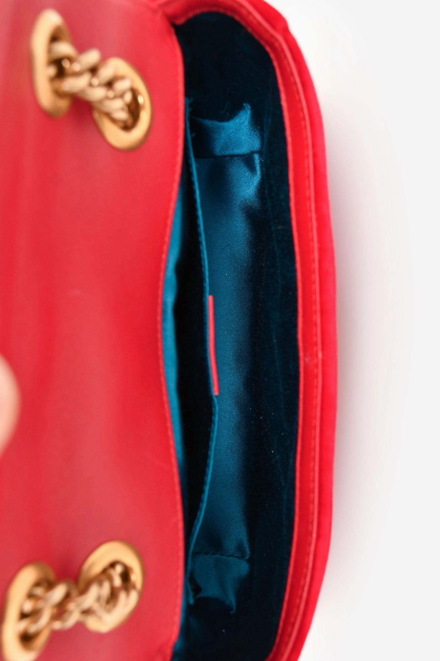 Gucci Red Velvet Small Marmont Chain Shoulder Bag