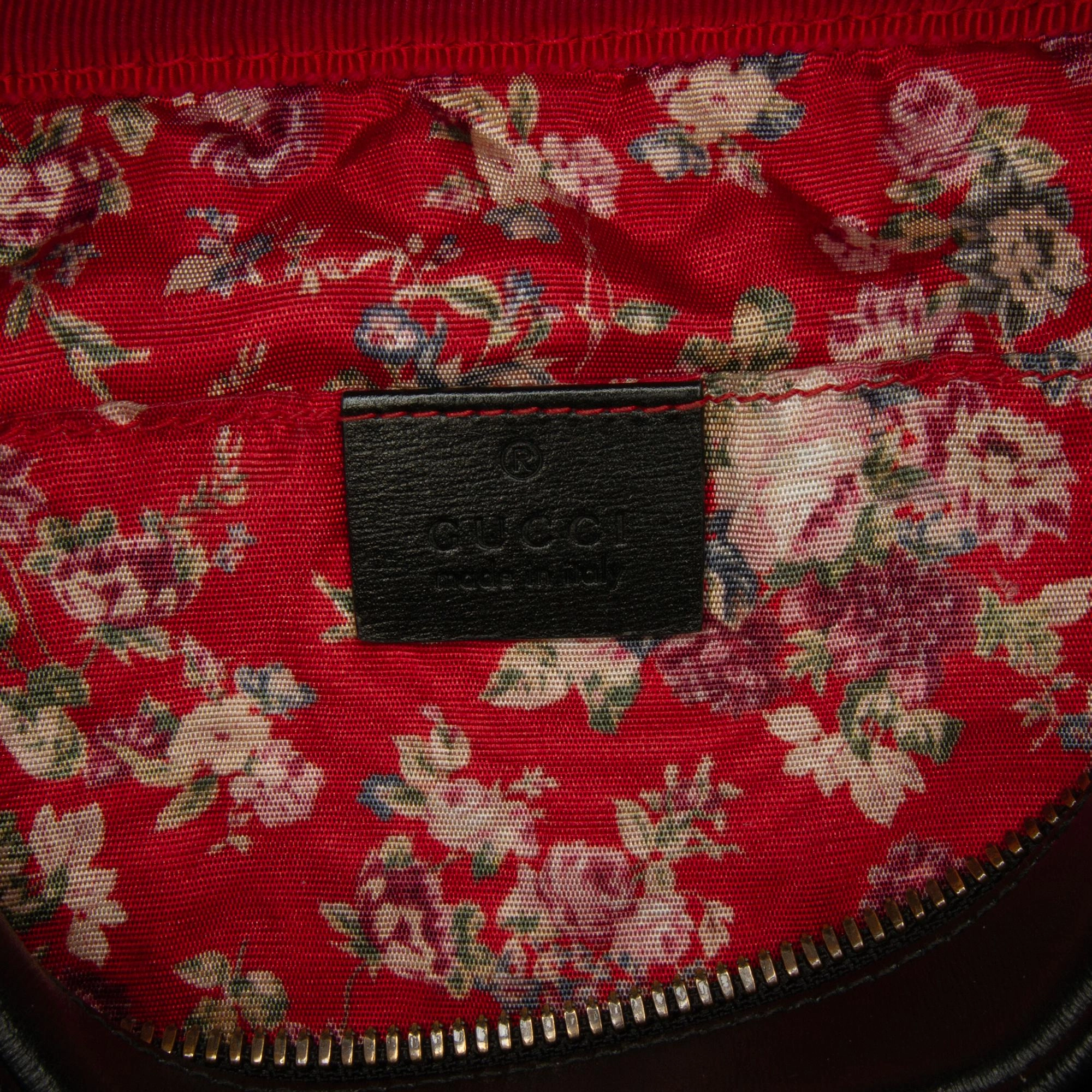 Gucci Small Trampuntata Crossbody Bag (SHG-fxPHOR)