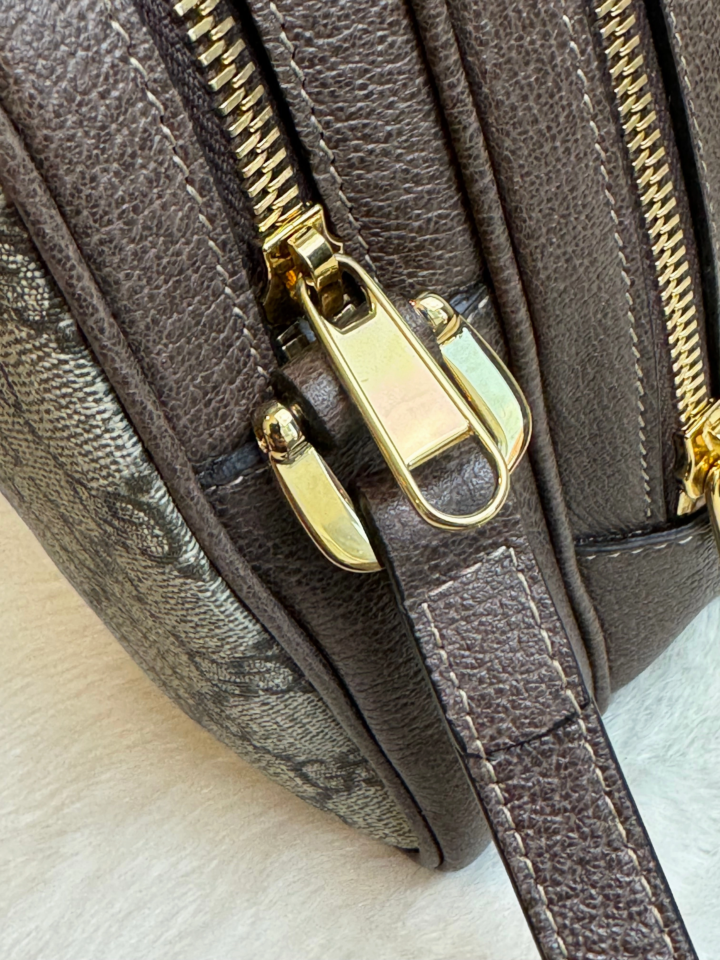 GUCCI Supreme Mini Ophidia Double Zip Crossbody