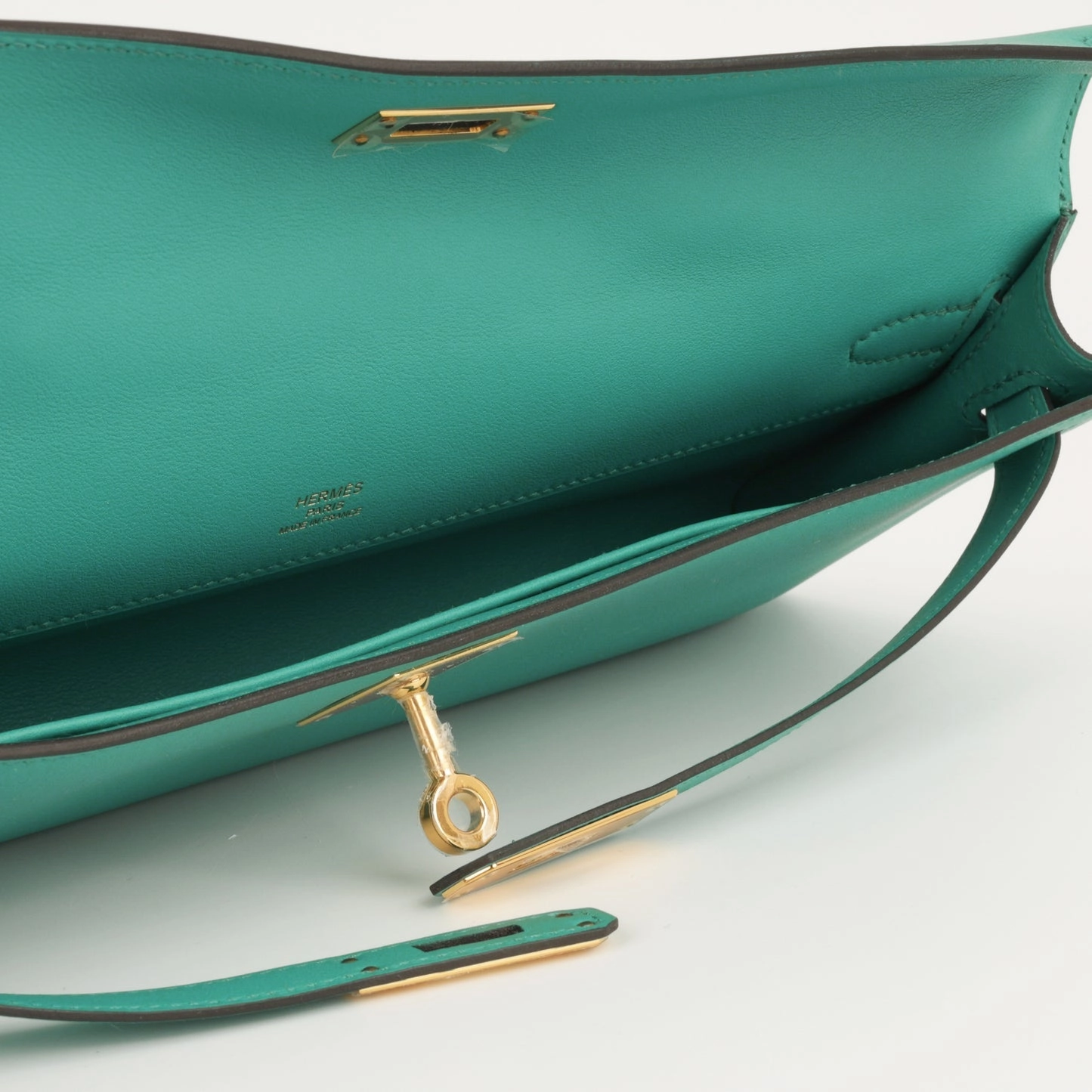 Herms - Kelly Cut Clutch - Bleu Paon Swift Leather GHW - Unused - 2016