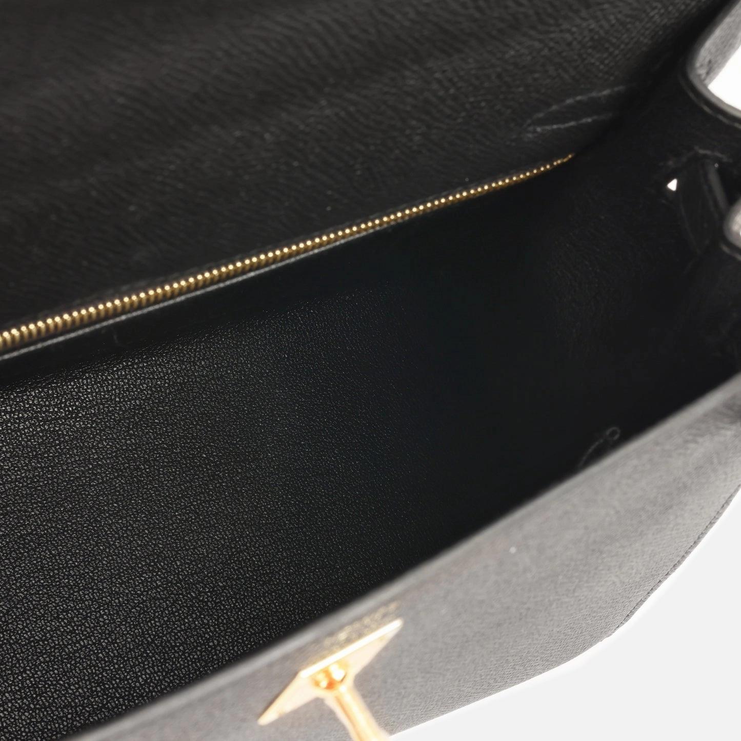 Herms Kelly 25 Noir Epsom GHW (NWT)