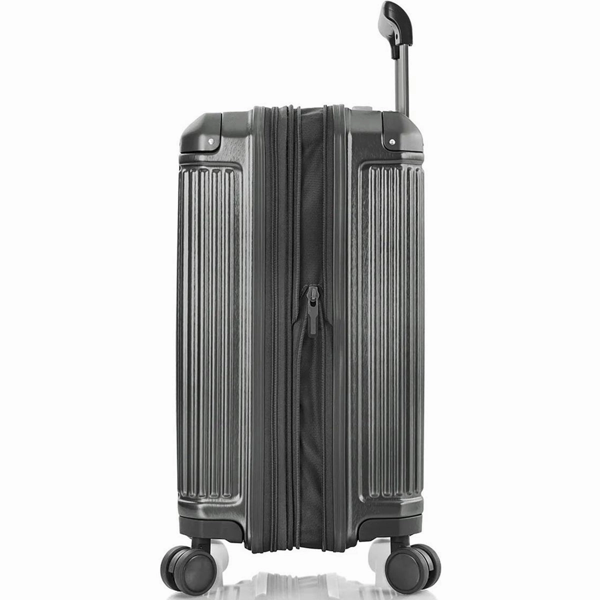 Heys EDGE 21" Expandable Carry On Spinner