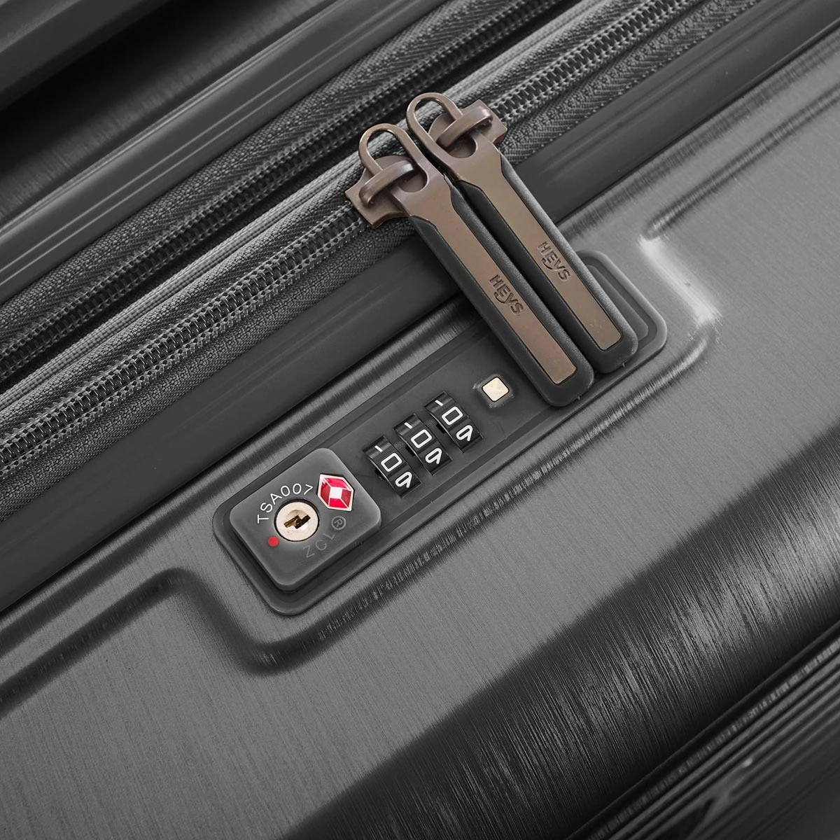 Heys EDGE 21" Expandable Carry On Spinner
