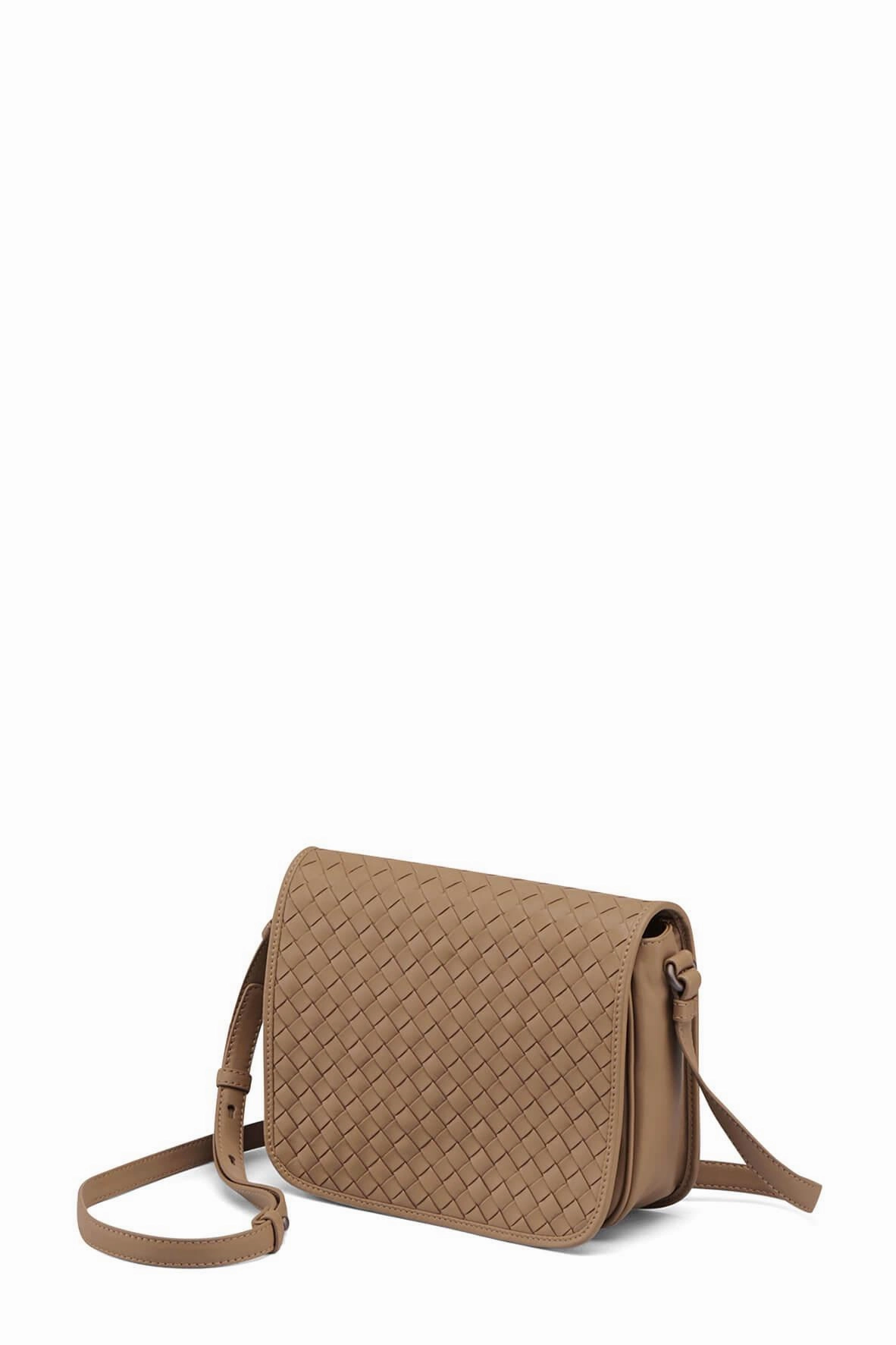 Intrecciato Full Flap Crossbody Camel