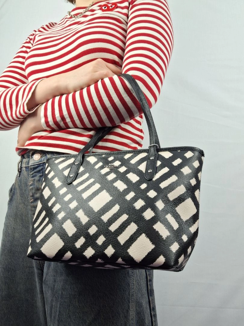 Lattice Mini Everyday Tote