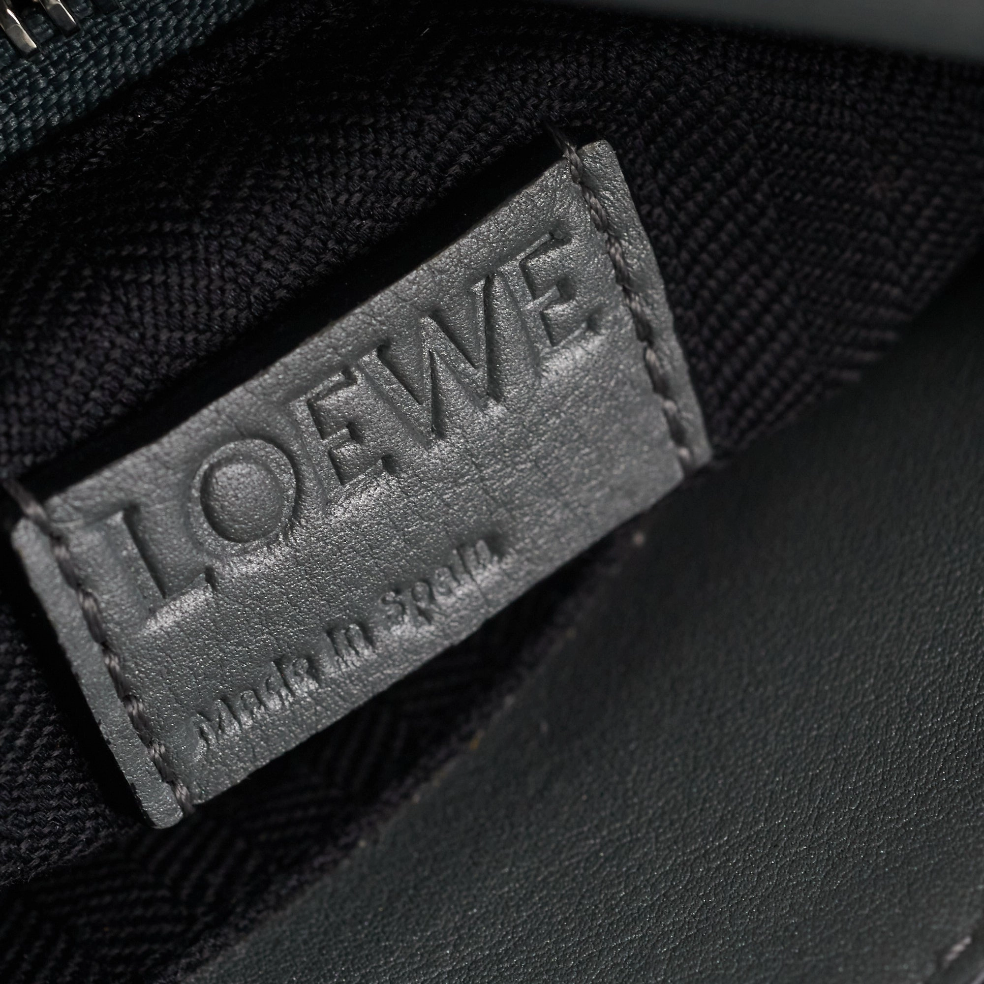 Loewe Puzzle Small Grey