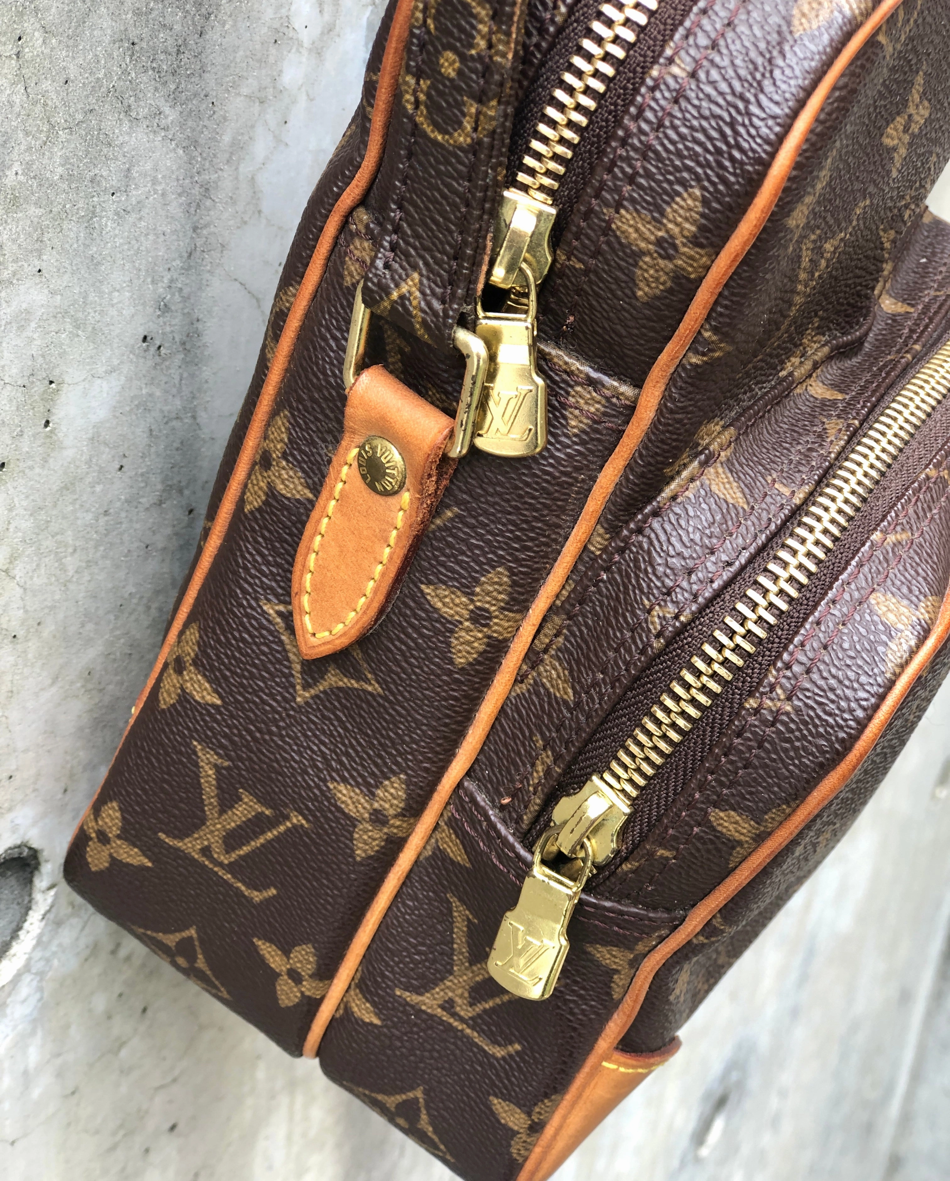 LOUIS VUITTON Amazon M45236 Monogram Crossbody Shoulder bag Pochette Vintage Old ef5htg