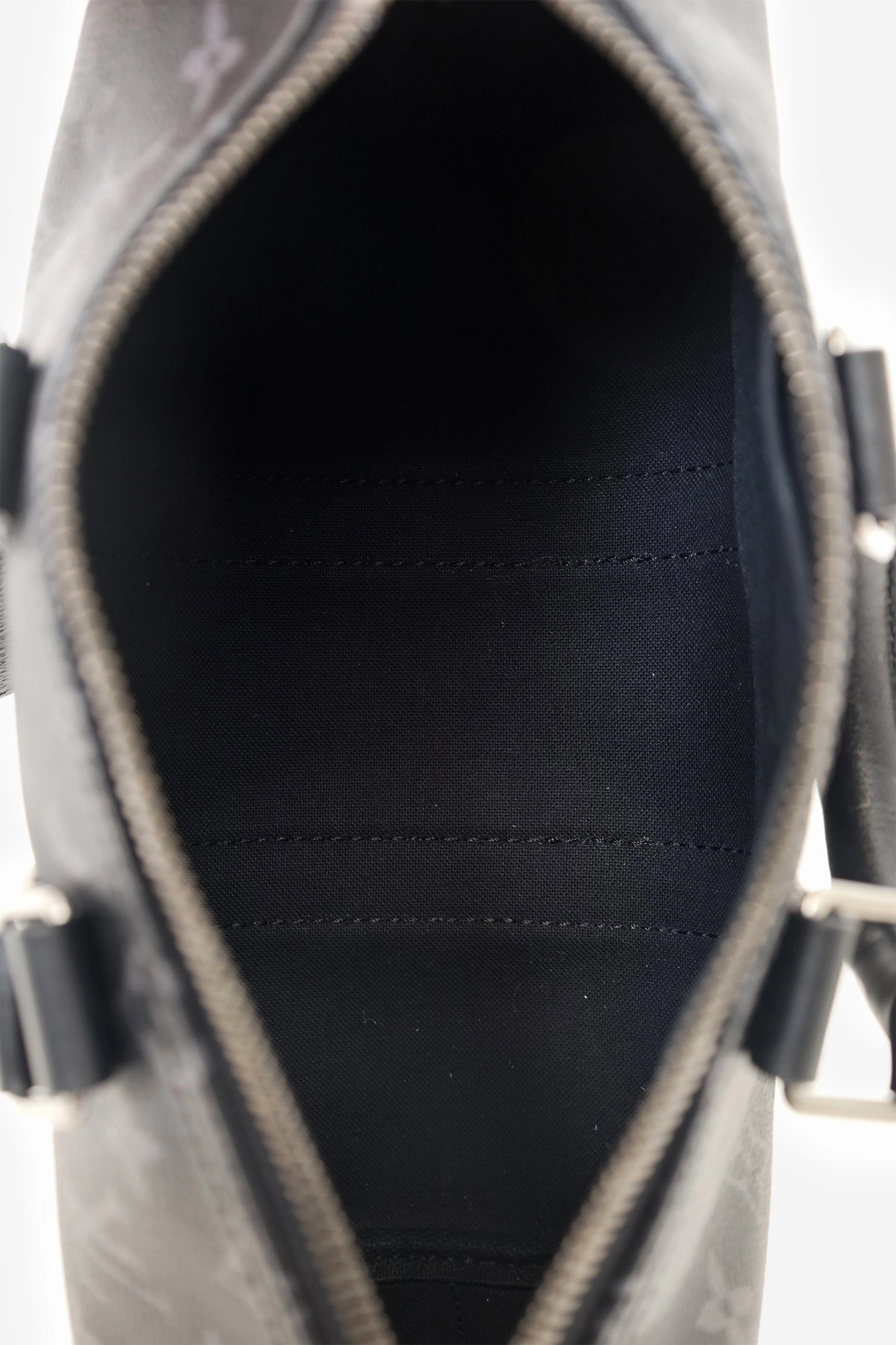 Louis Vuitton Black Monogram Eclipse Keepall Bandoulire 25 with Strap