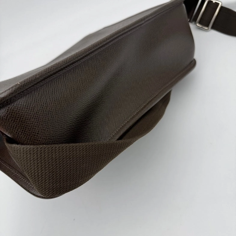 Louis Vuitton Brown Leather Crossbody Bag Medium