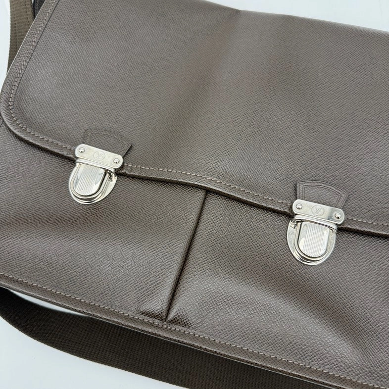 Louis Vuitton Brown Leather Crossbody Bag Medium