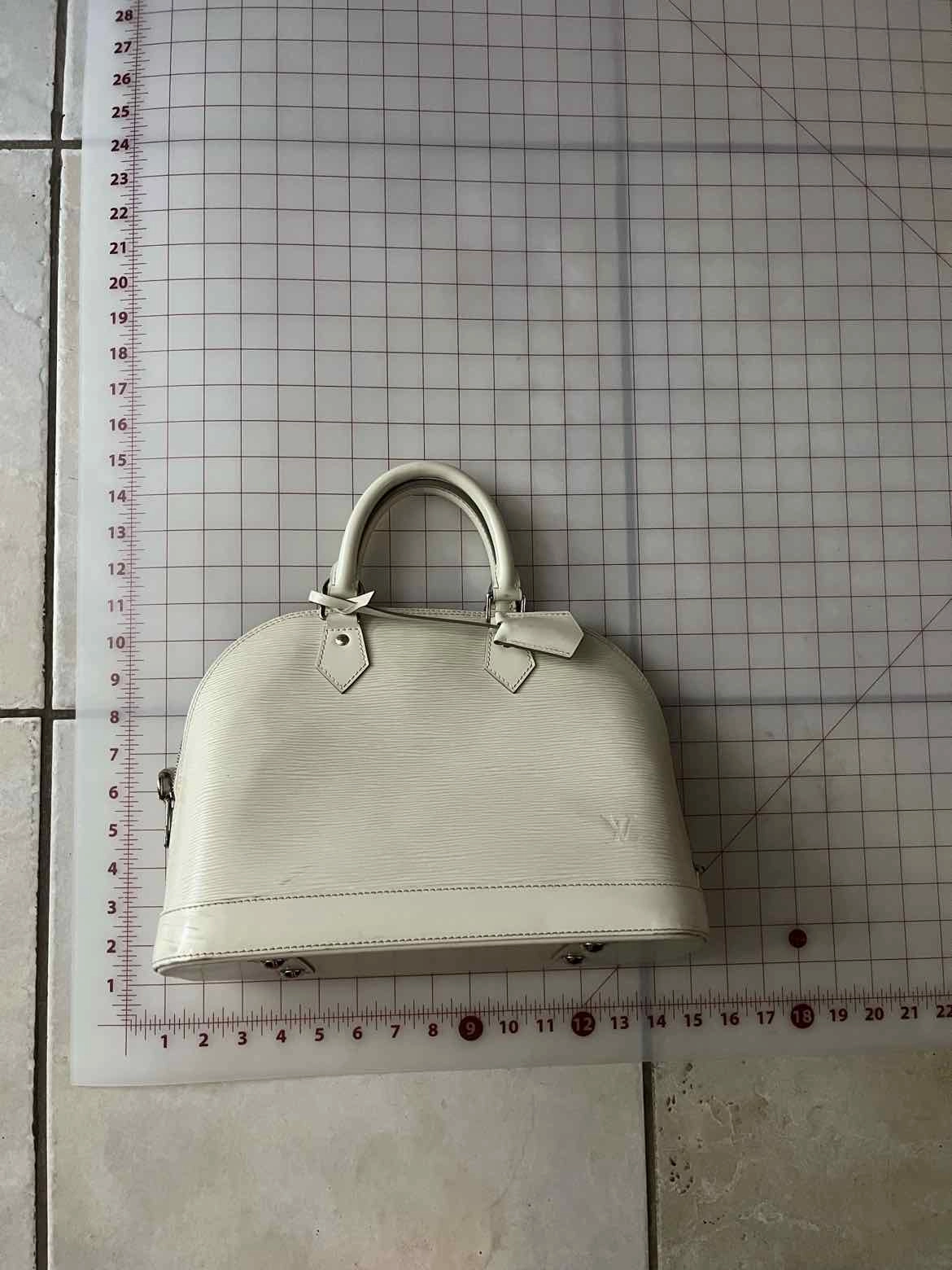 Louis Vuitton Epi Alma PM Cream Handbag