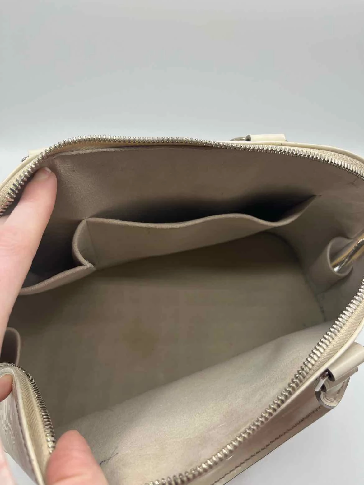 Louis Vuitton Epi Alma PM Cream Handbag
