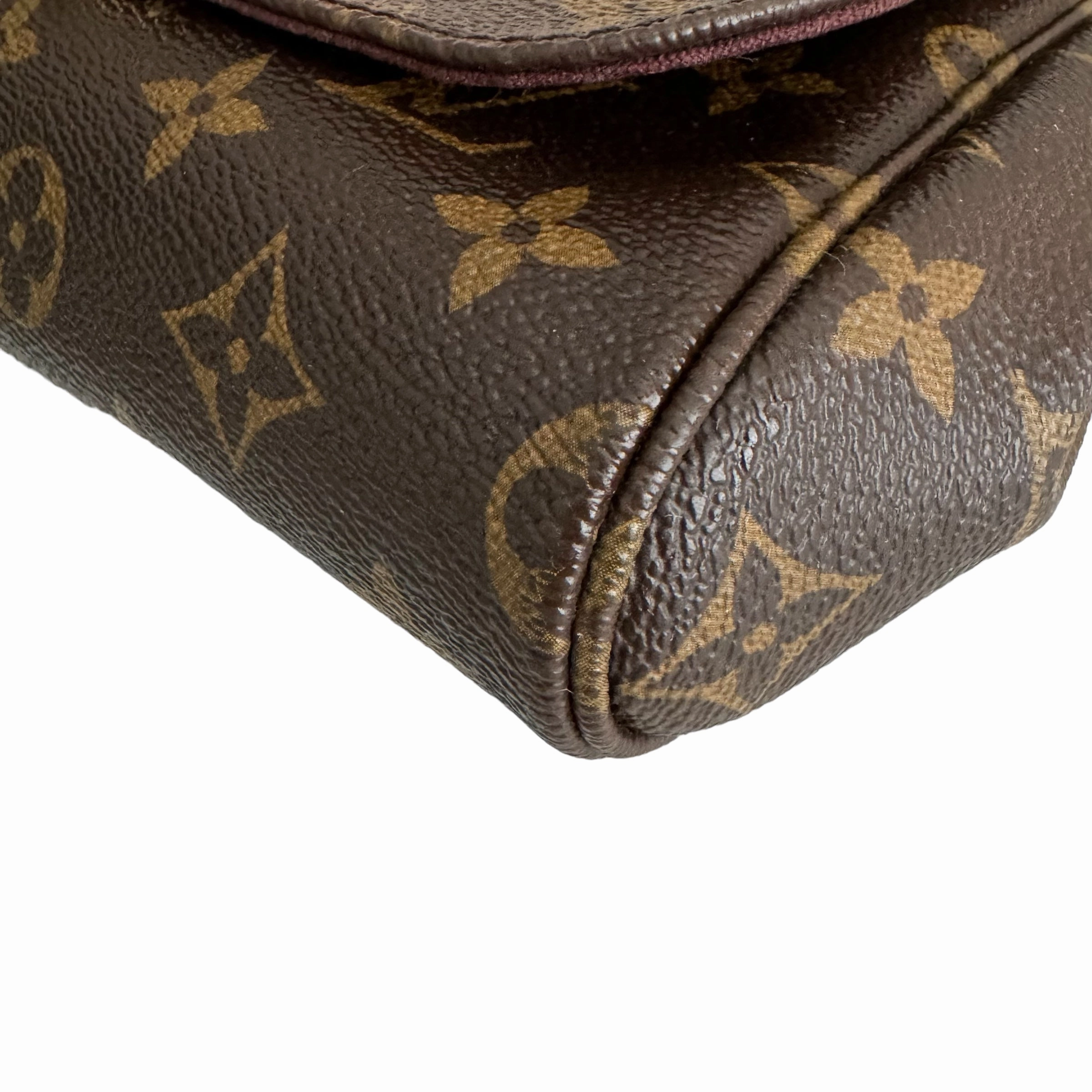 Louis Vuitton Favorite MM Monogram Shoulder/ Crossbody Bag