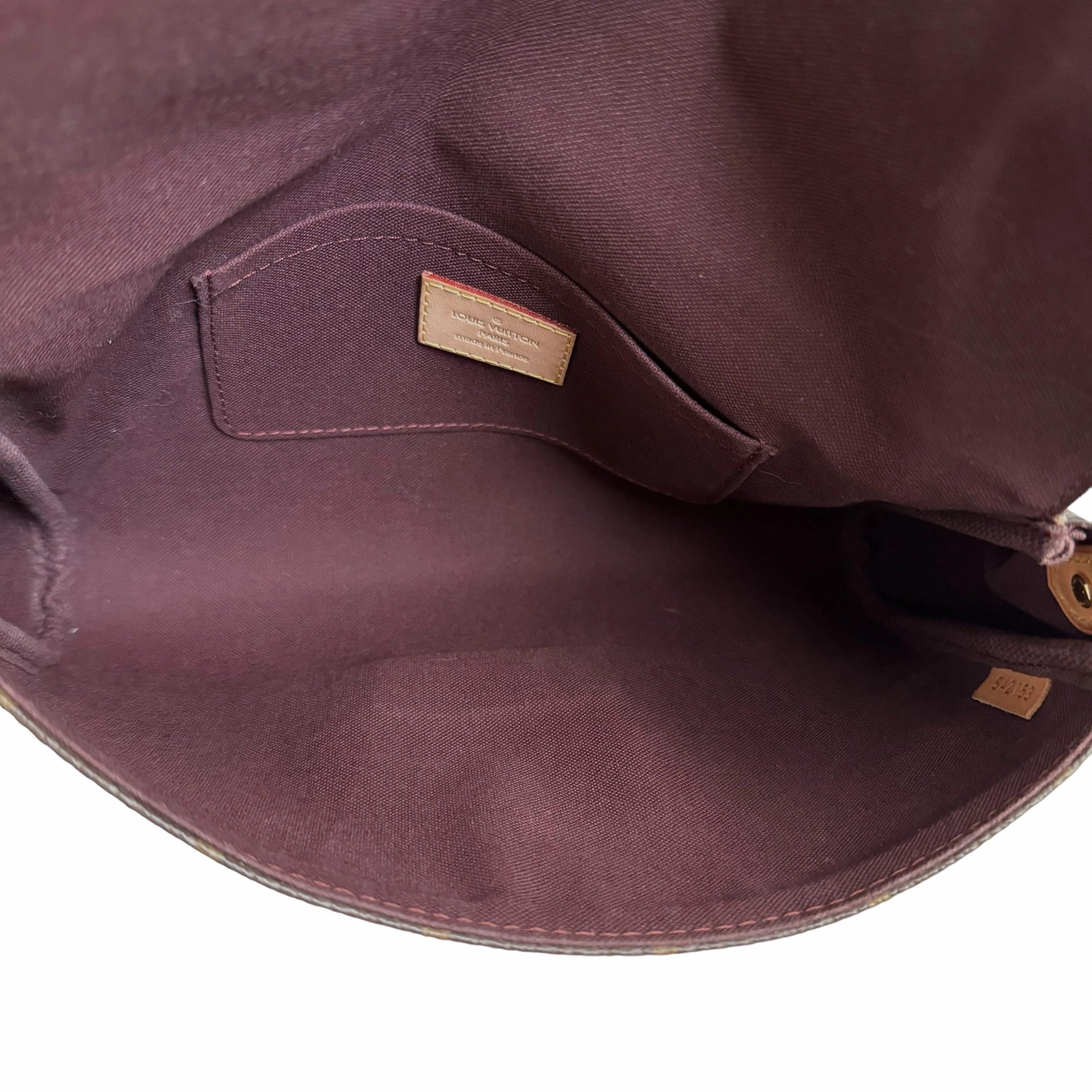 Louis Vuitton Favorite MM Monogram Shoulder/ Crossbody Bag