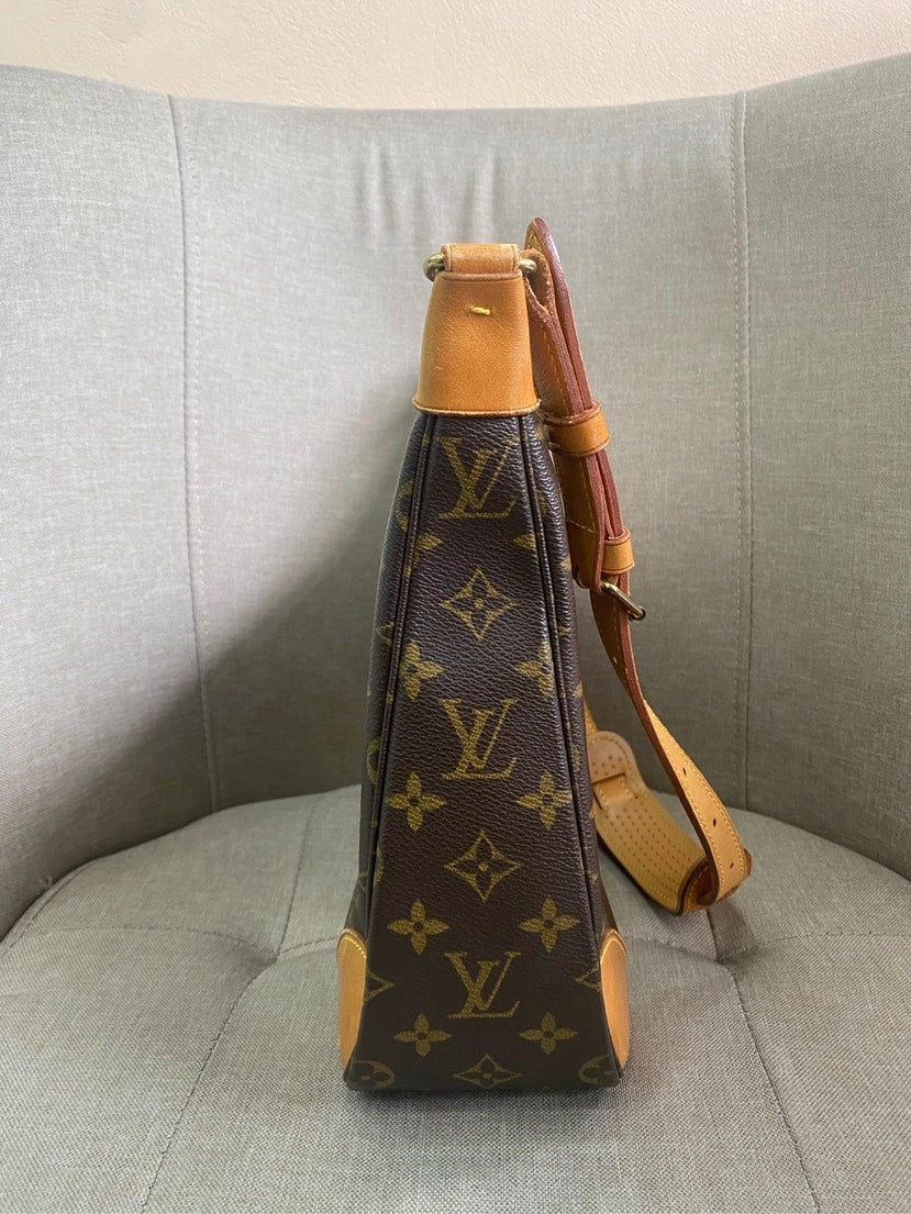 Louis Vuitton Monogram Brown Crossbody Bag 30x28cm