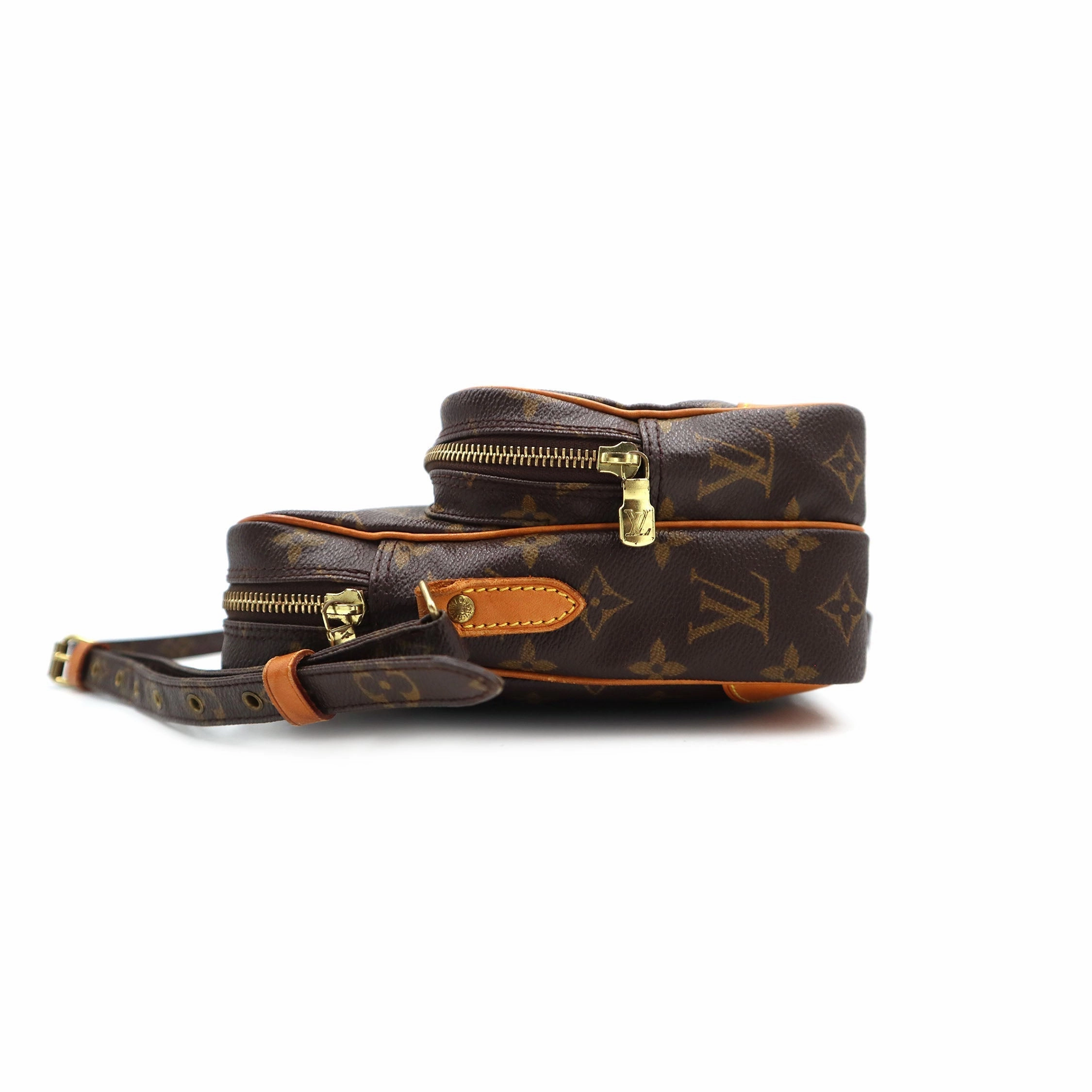 Louis Vuitton Monogram Canvas Amazon Crossbody Bag AR1021