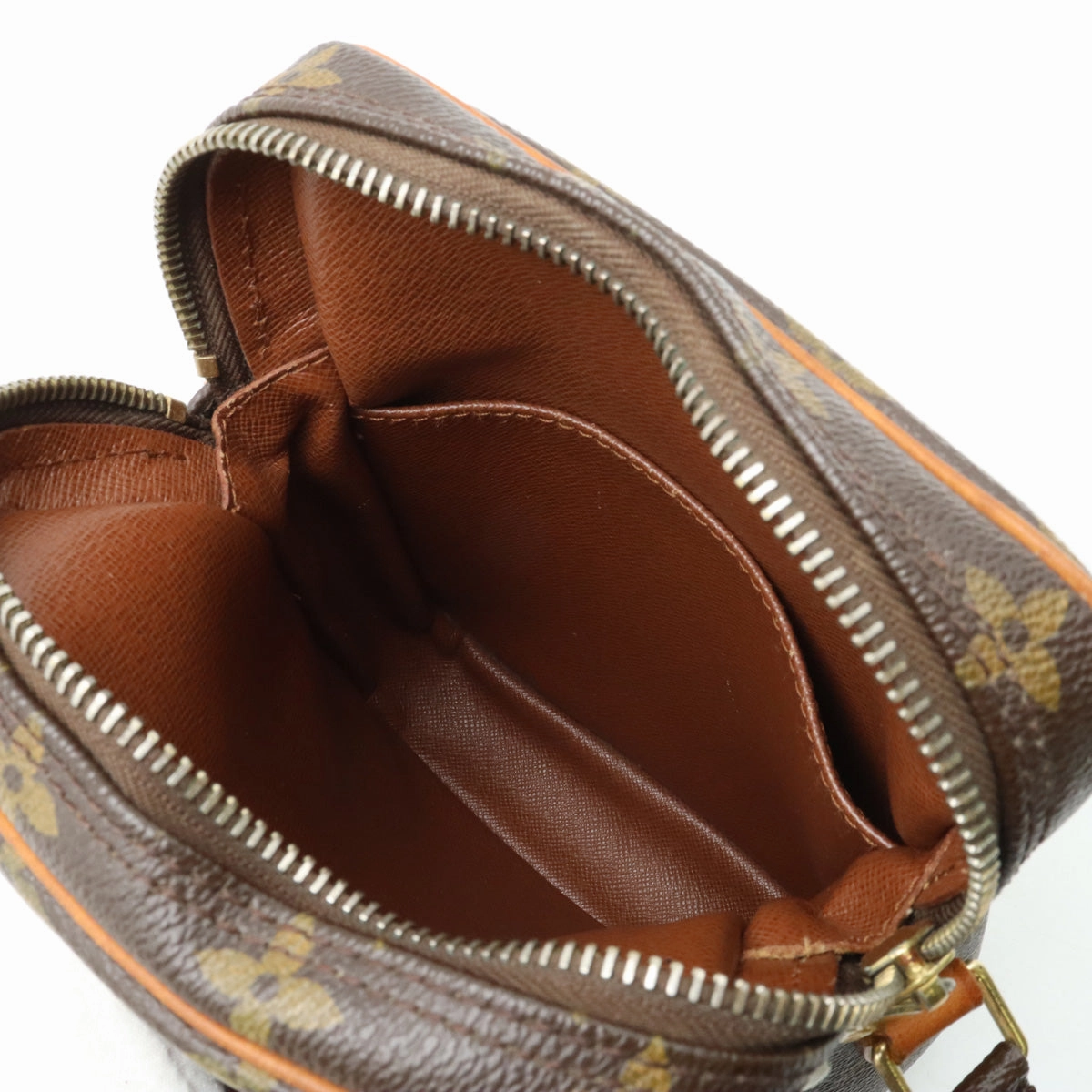 Louis Vuitton Monogram Danube Crossbody Bag M45266
