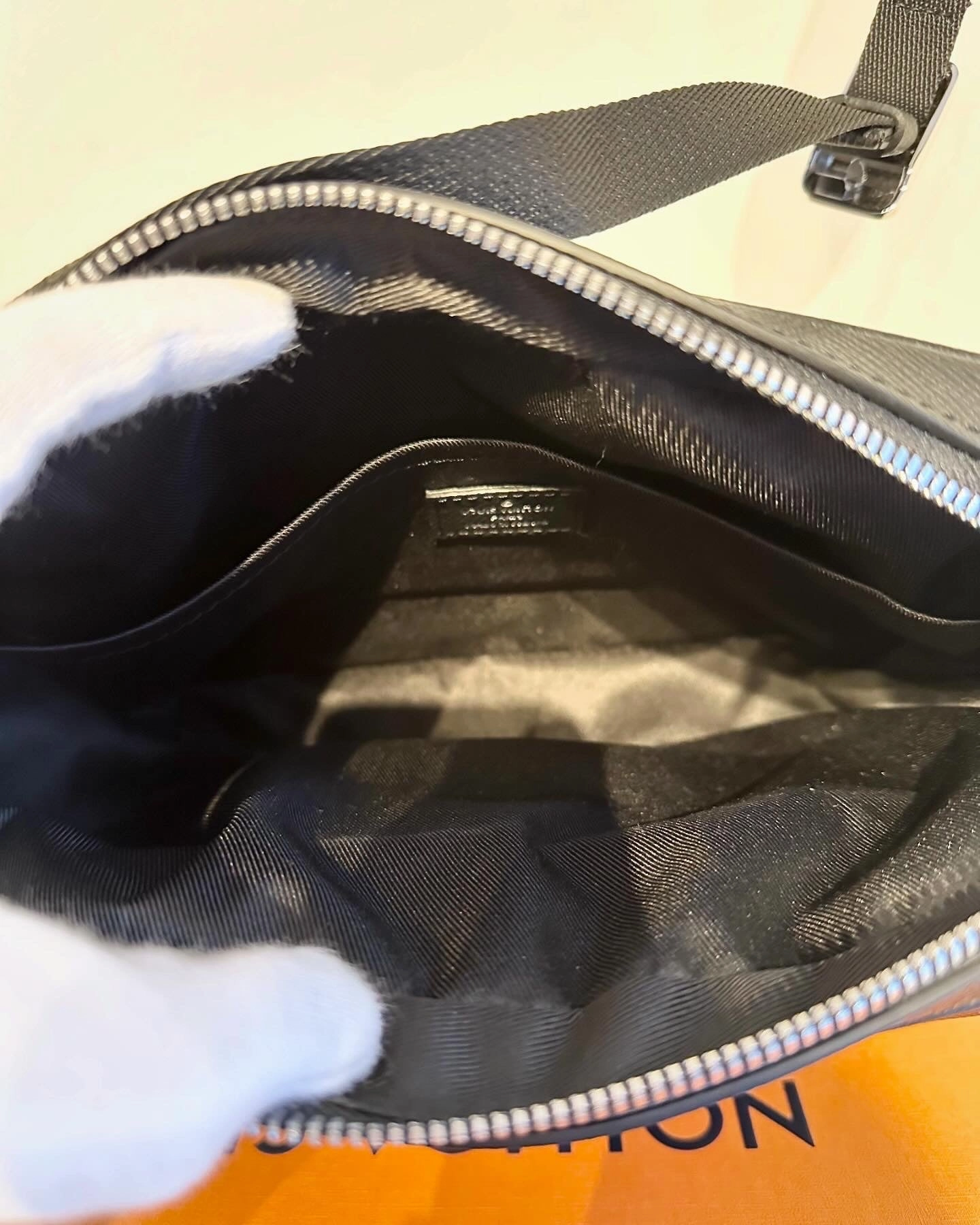 LOUIS VUITTON Outdoor Messenger Bag