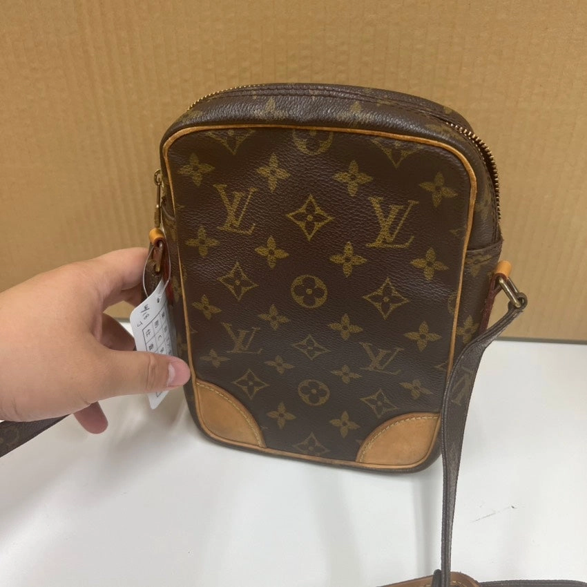 Louis Vuitton Vintage Crossbody E9922 Monogram Brown Leather Bag