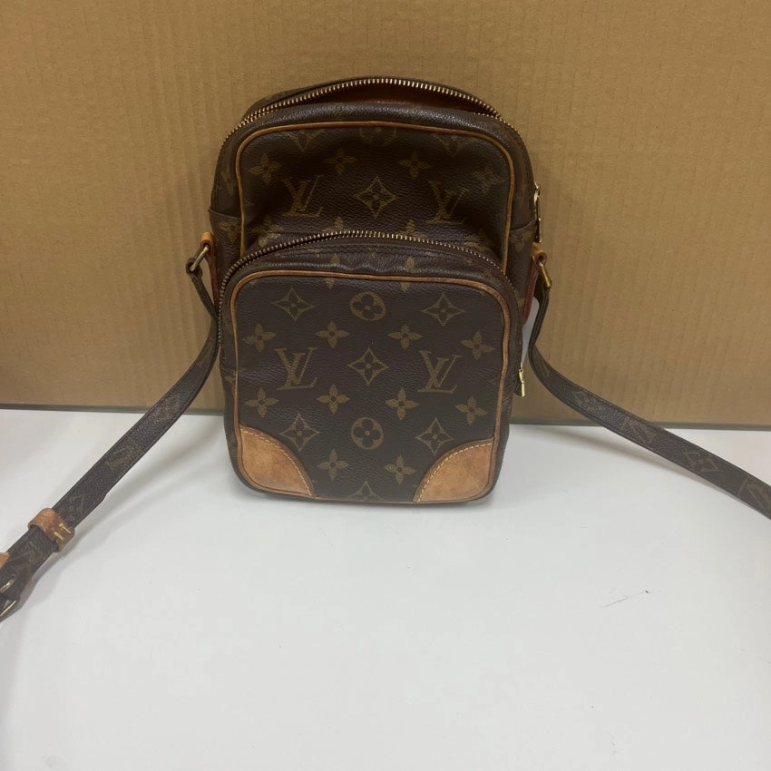 Louis Vuitton Vintage Crossbody E9922 Monogram Brown Leather Bag