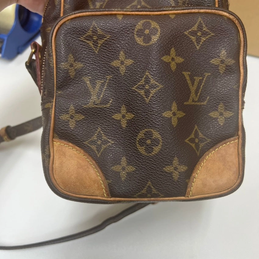 Louis Vuitton Vintage Crossbody E9922 Monogram Brown Leather Bag