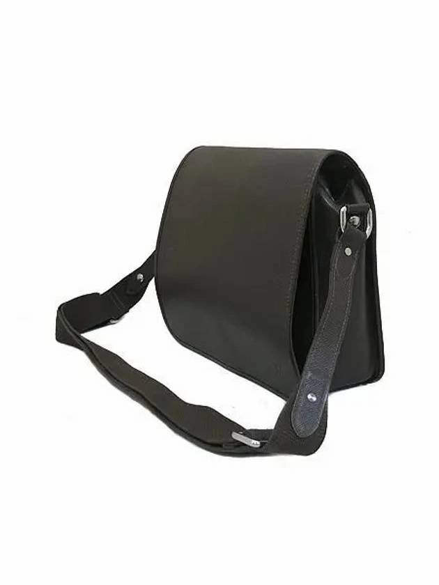 M32488 Crossbody Bag