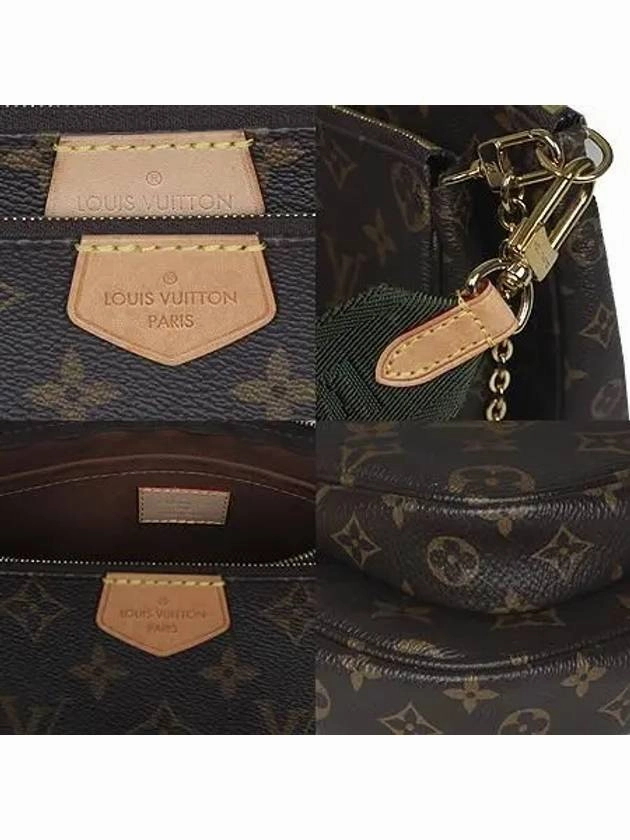 M44813 Crossbody Bag
