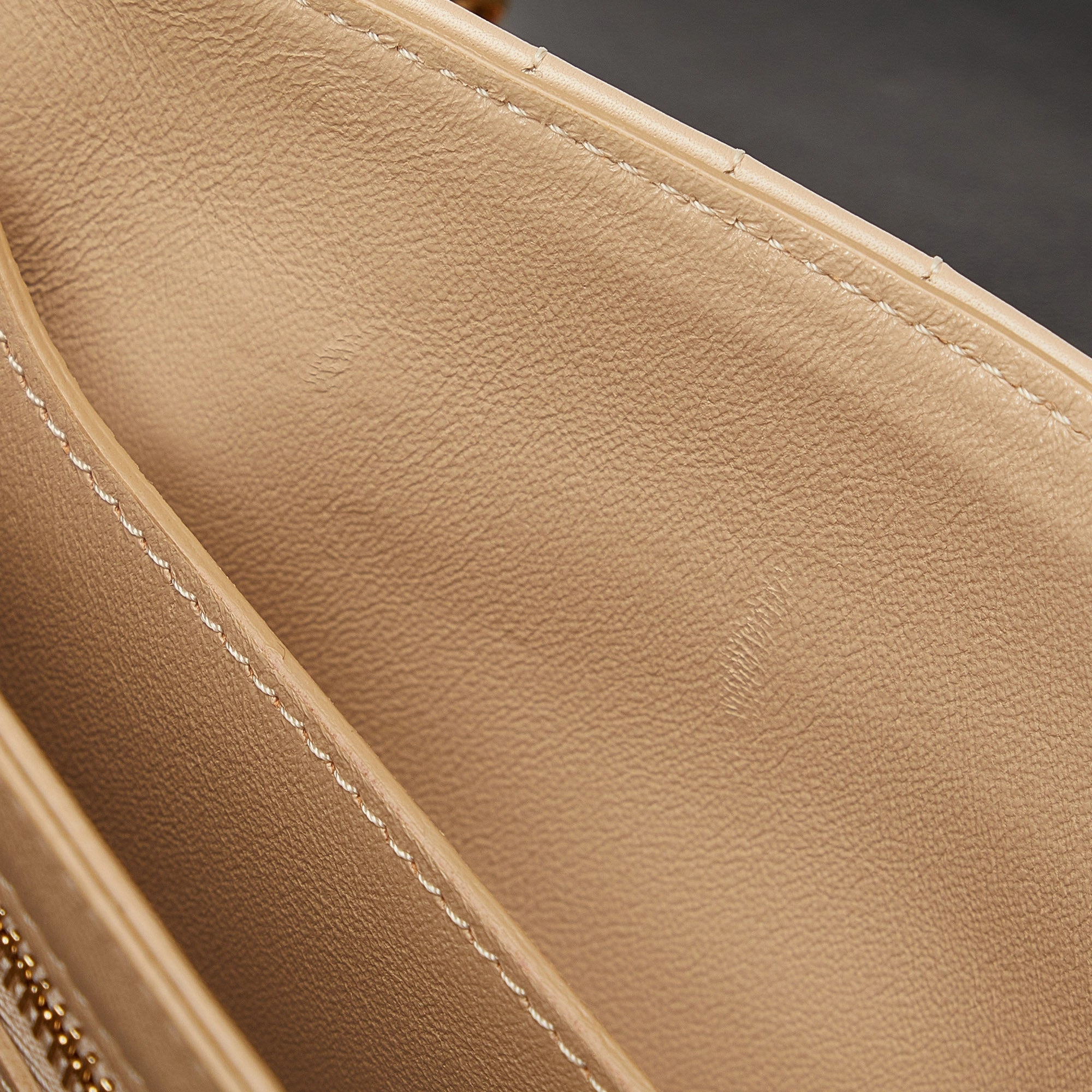 Medium Quilted C Crossbody