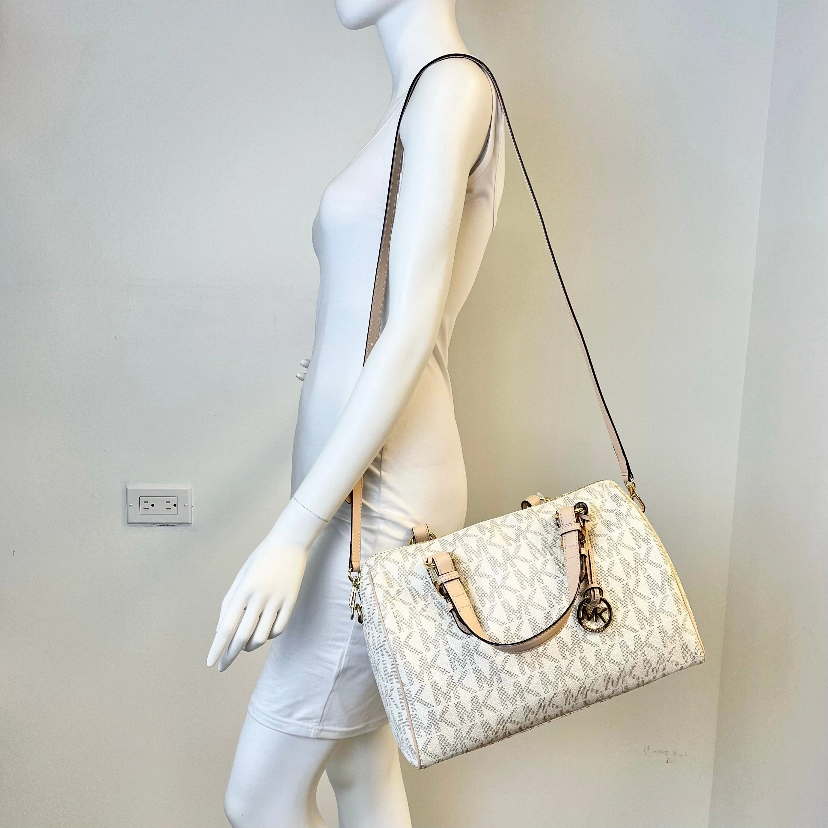 Michael Michael Kors Handle Bag