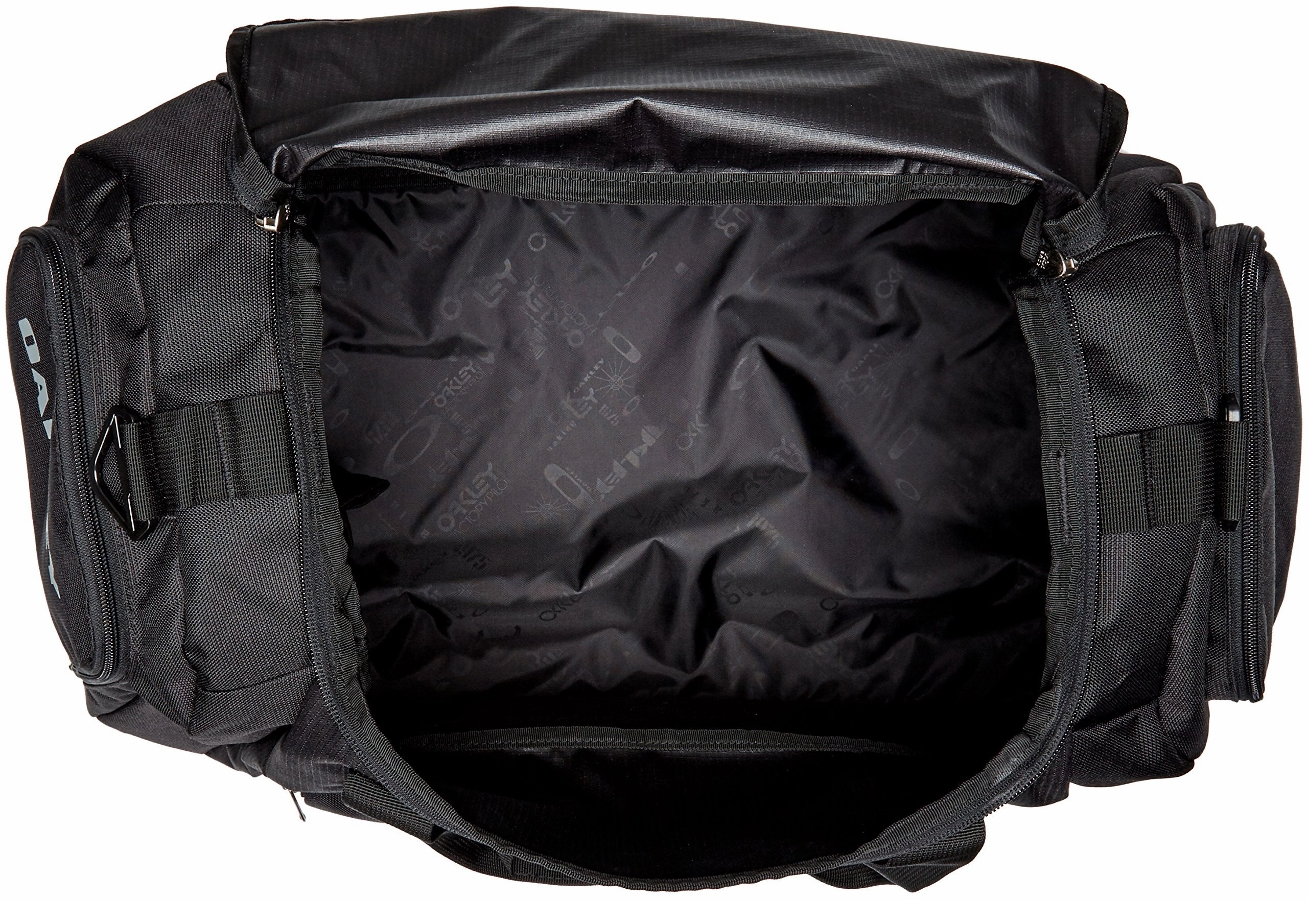 Oakley Men's Gym to Street Small Duffel, Black (23"Lx12"Dx10.5"H)