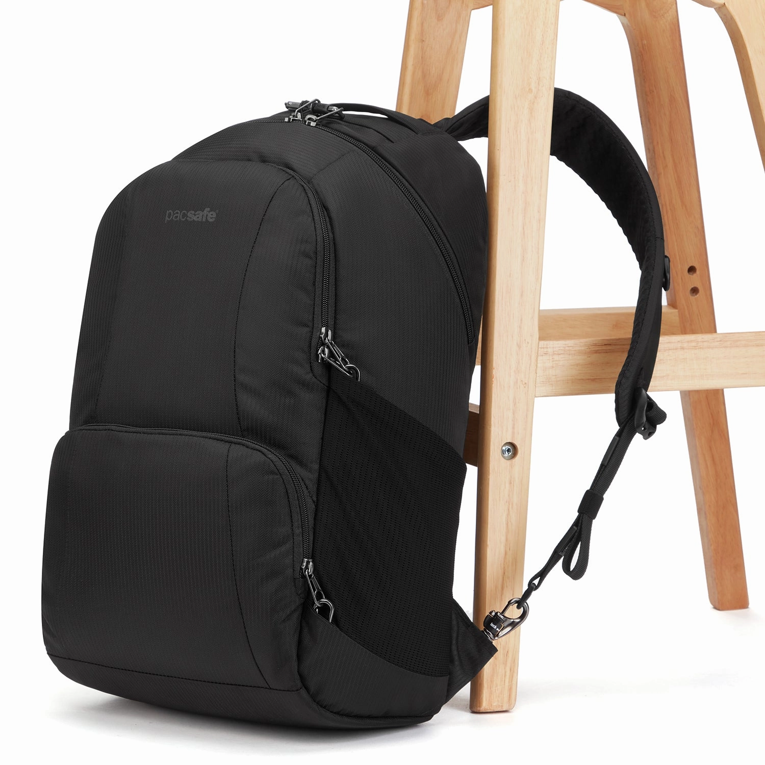 Pacsafe Metrosafe LS450 ECONYL Anti-Theft 25L Backpack
