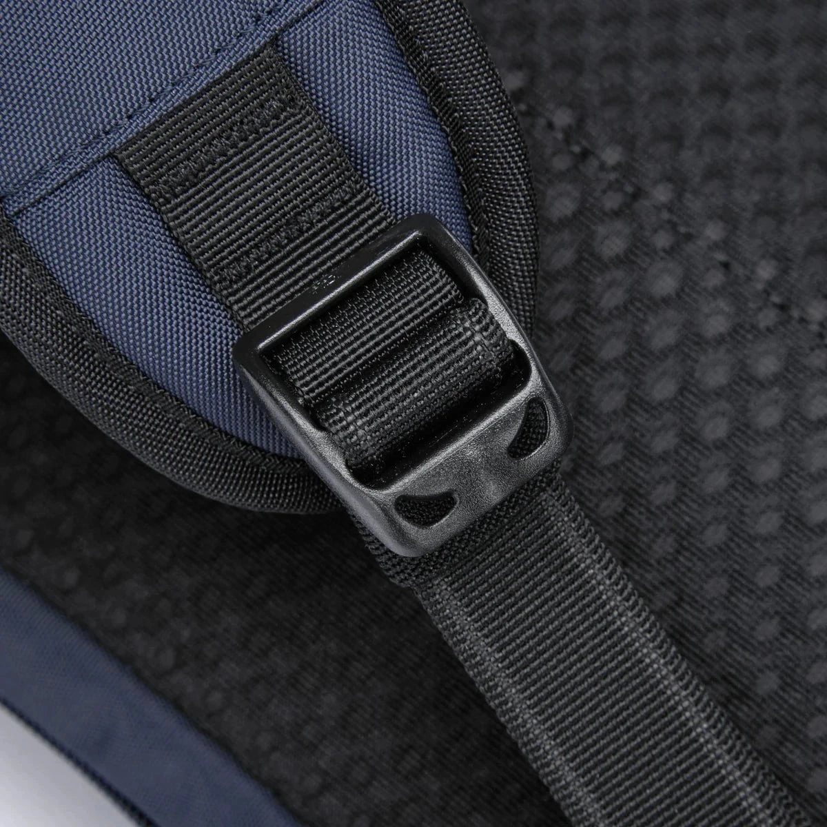 Pacsafe Vibe 325 Anti-Theft Sling Pack