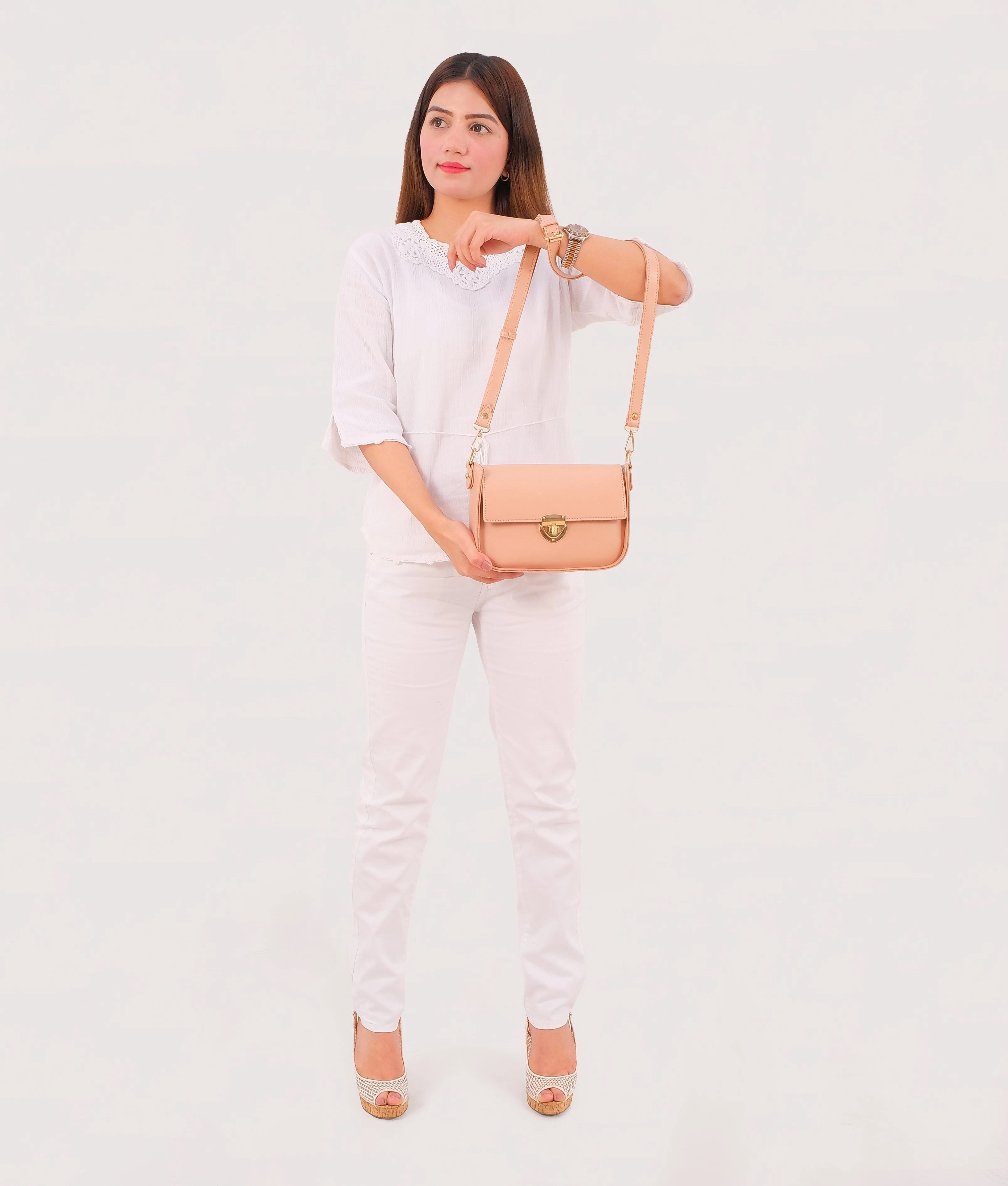 Peach saddle bag with twist lock