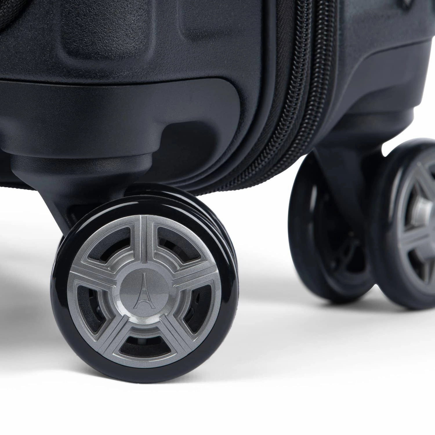 Platinum Elite Compact Business Plus Carry-On Expandable Hardside Spinner