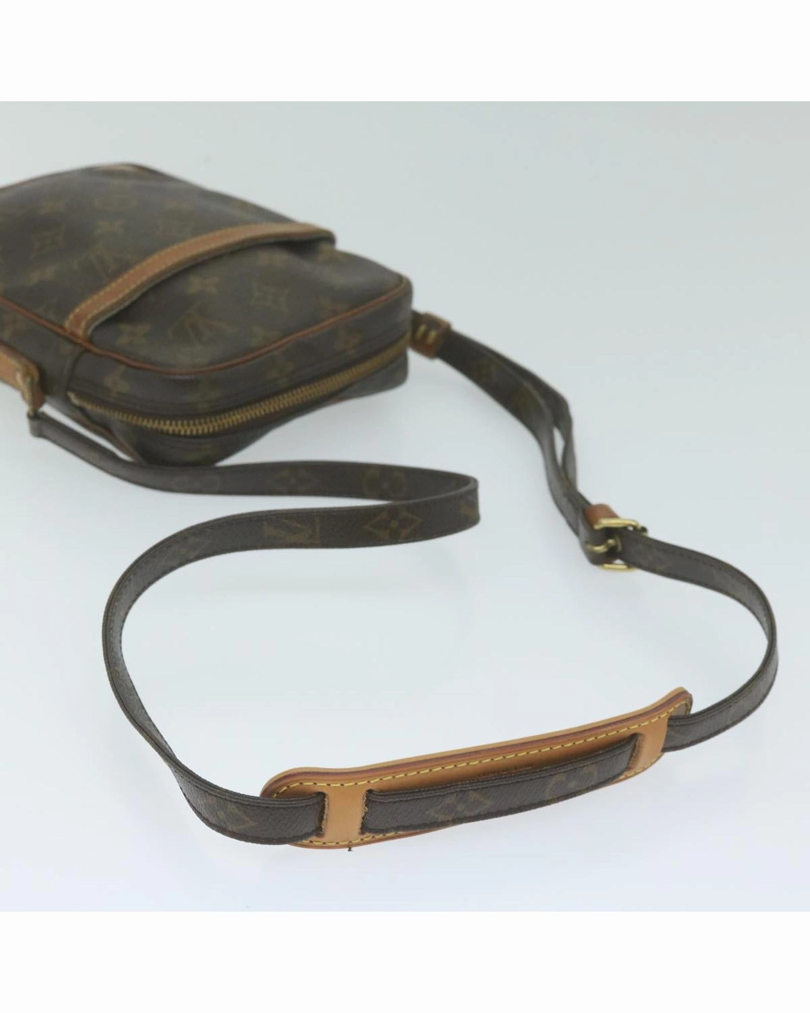 Pochette Crossbody Bag