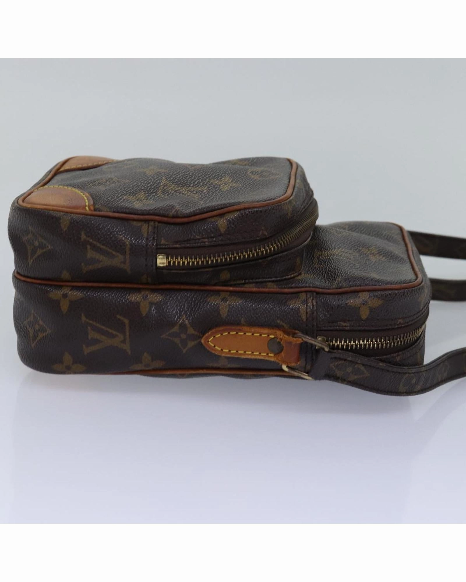Pochette Crossbody bag